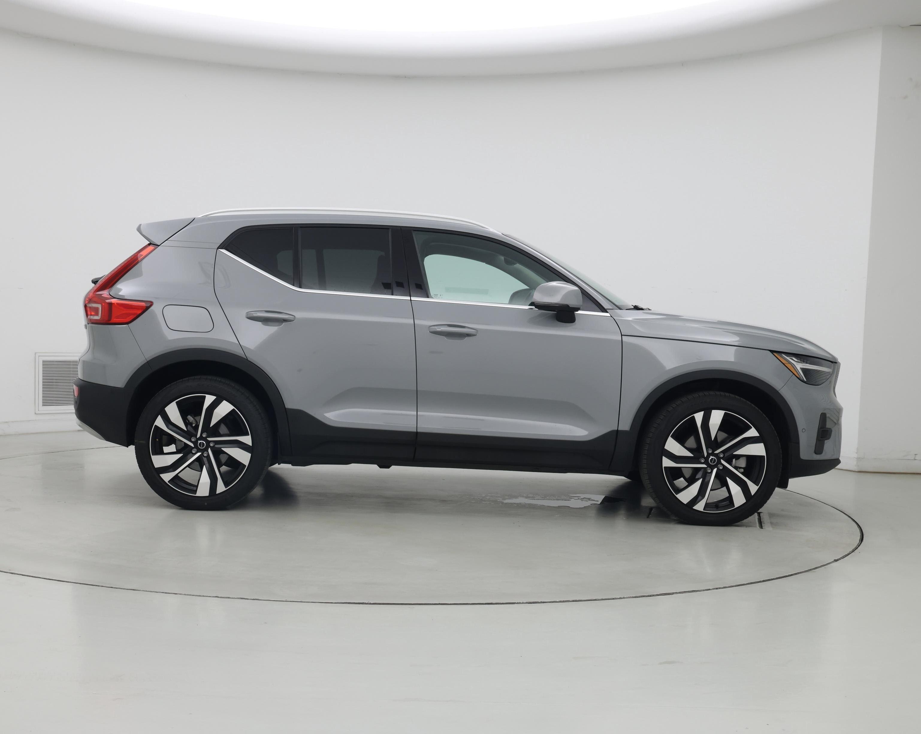 Thumbnail: 2024 Volvo XC40 - 7