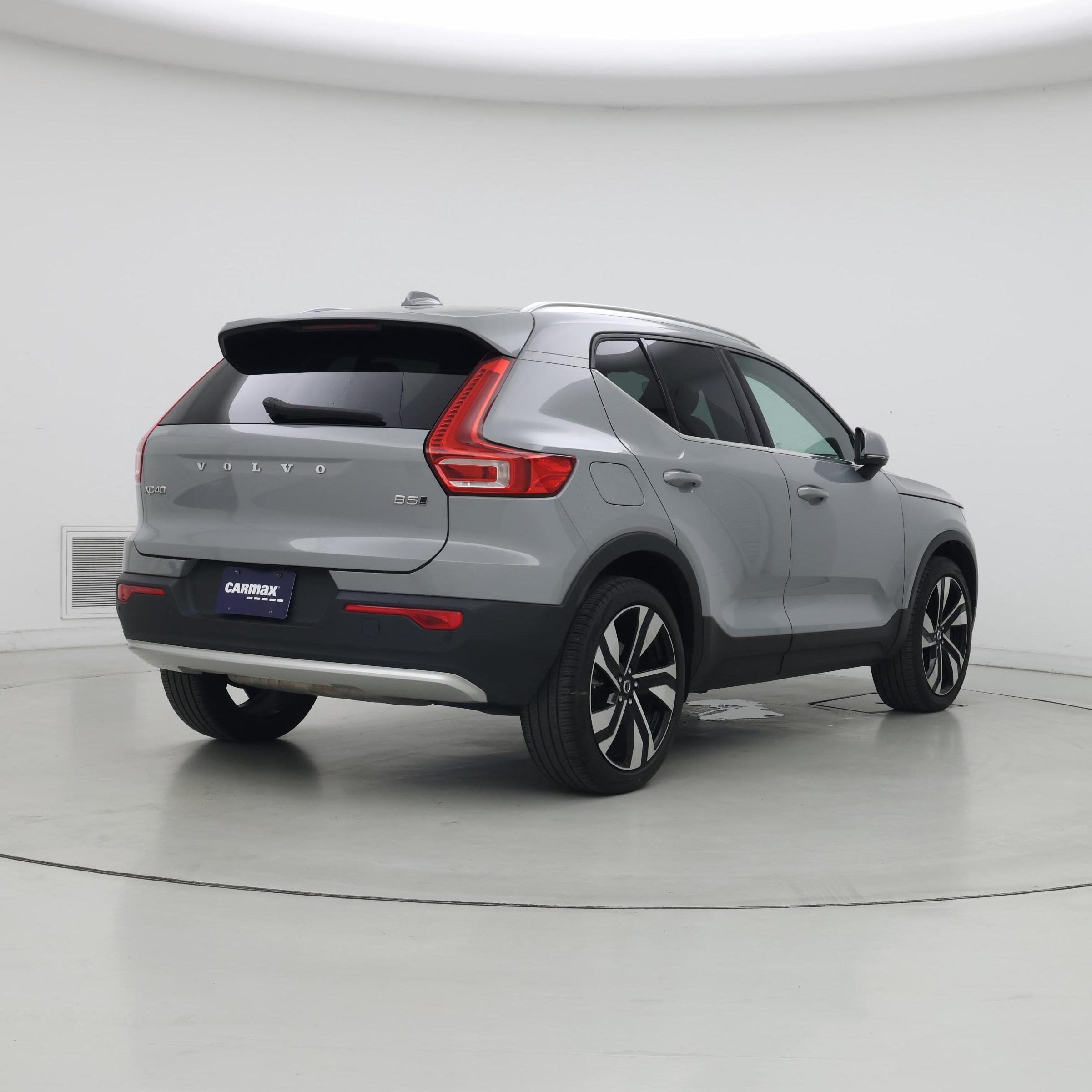 Thumbnail: 2024 Volvo XC40 - 8