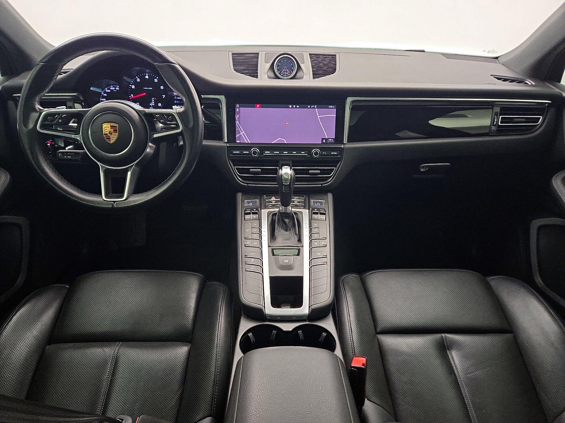 Thumbnail: 2021 Porsche Macan - 9