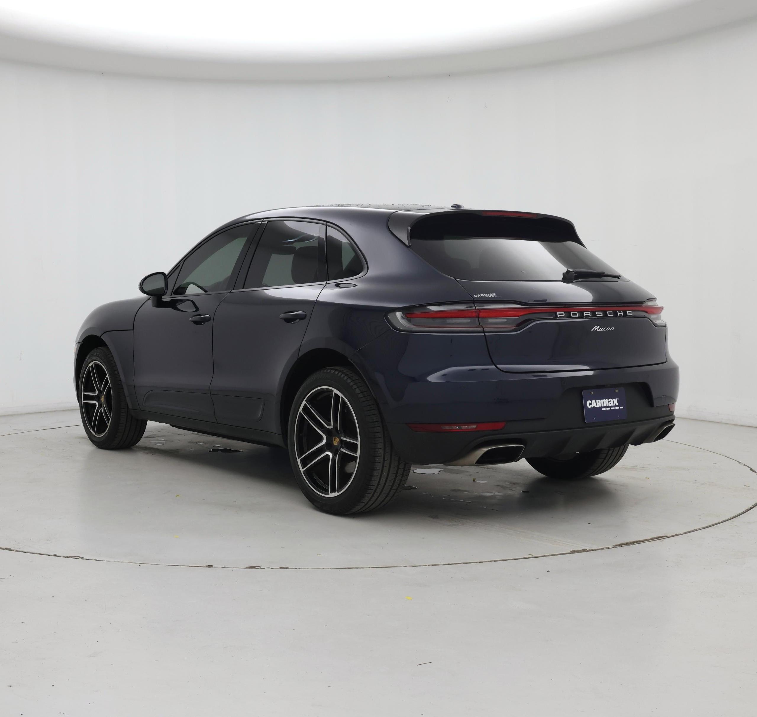 Thumbnail: 2021 Porsche Macan - 2