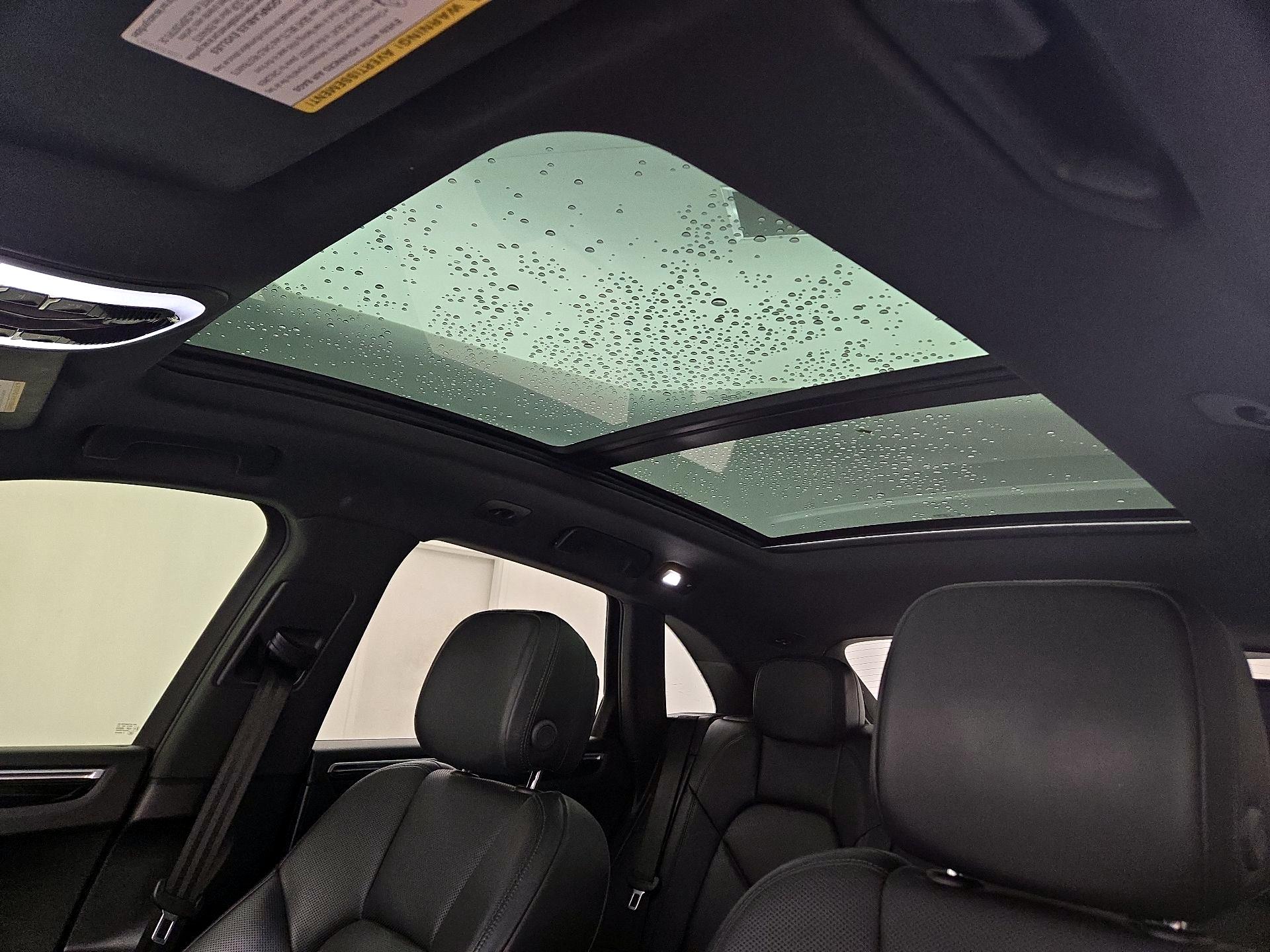 Thumbnail: 2021 Porsche Macan - 20