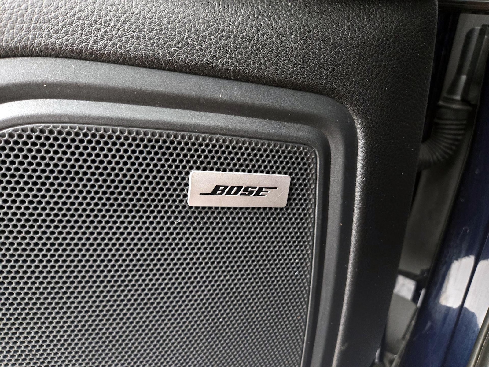 2021 Porsche Macan Base - Photo 25