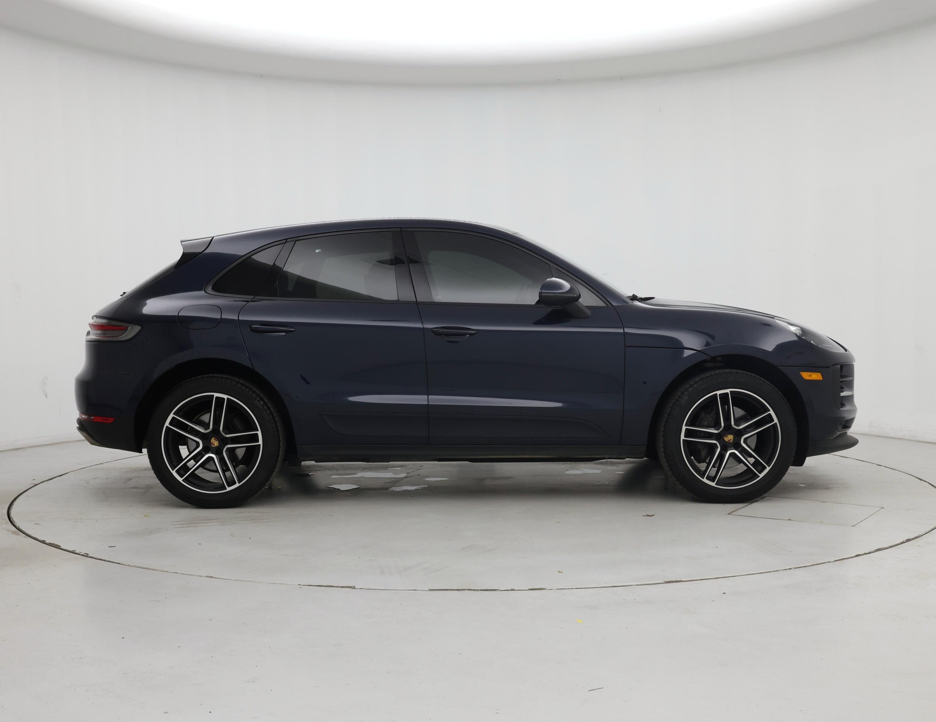 Thumbnail: 2021 Porsche Macan - 7
