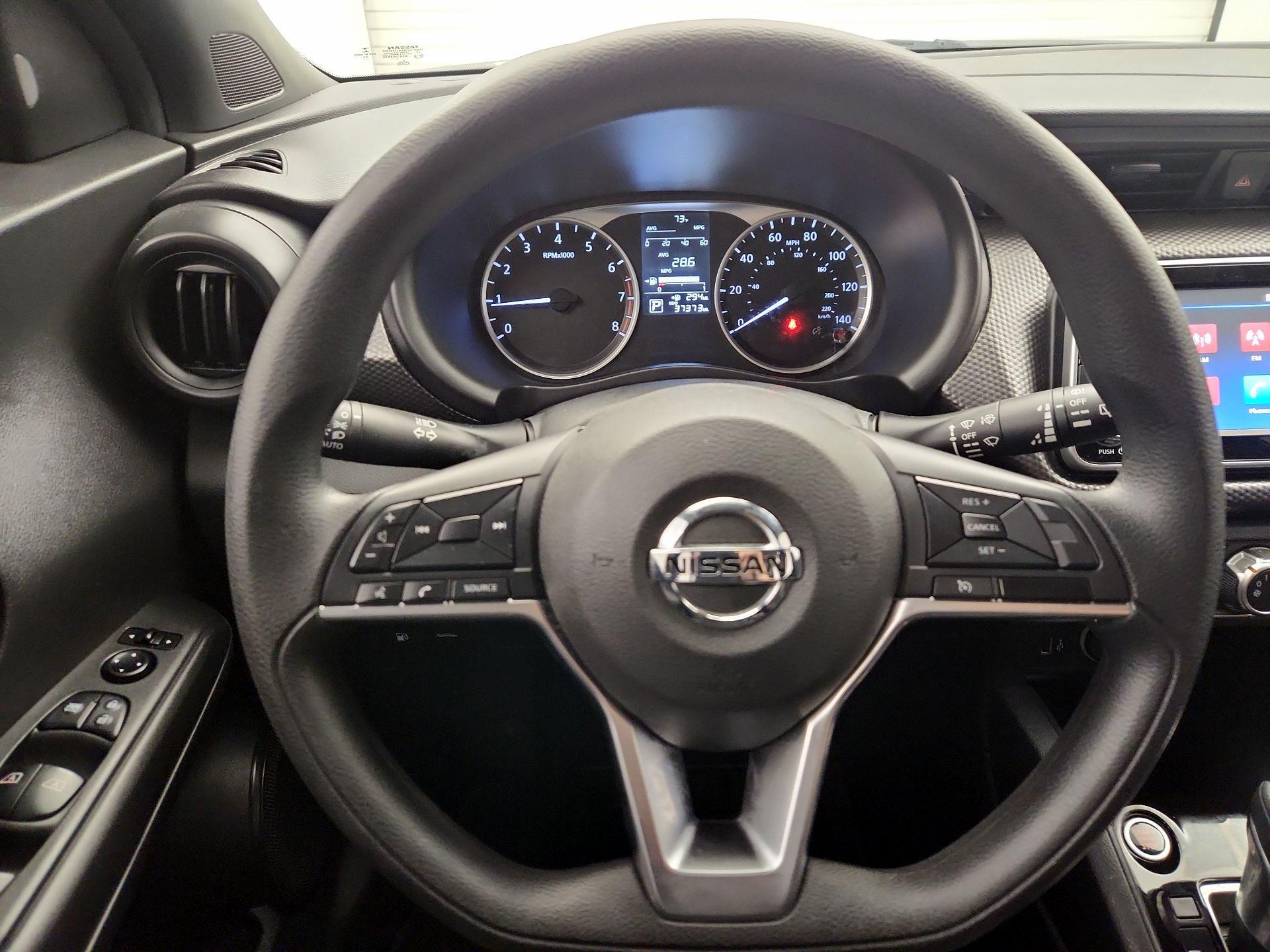 Thumbnail: 2020 Nissan Kicks - 10