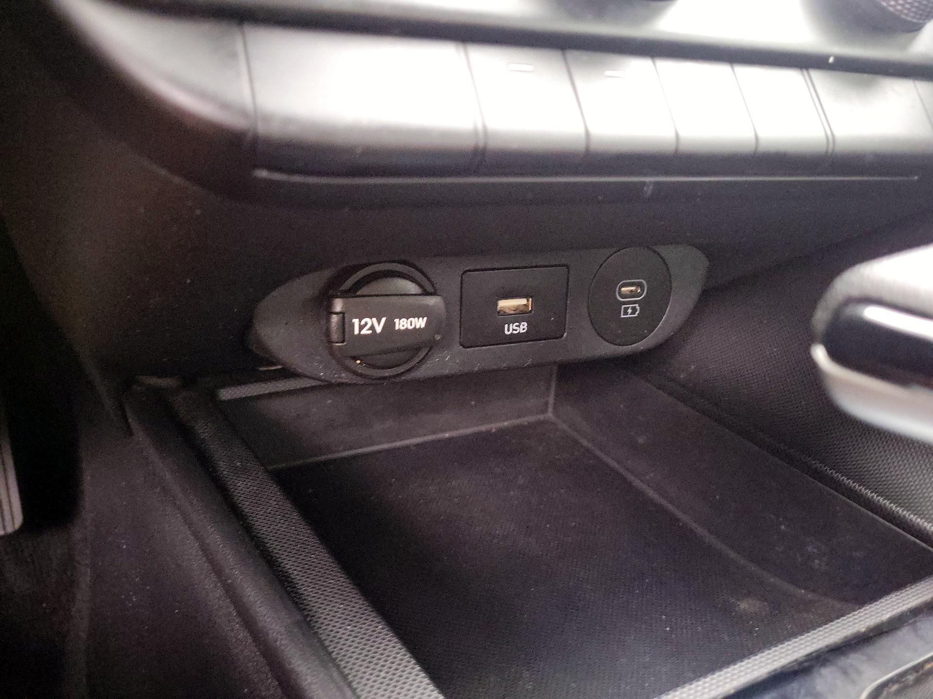 Thumbnail: 2024 Hyundai Elantra - 18