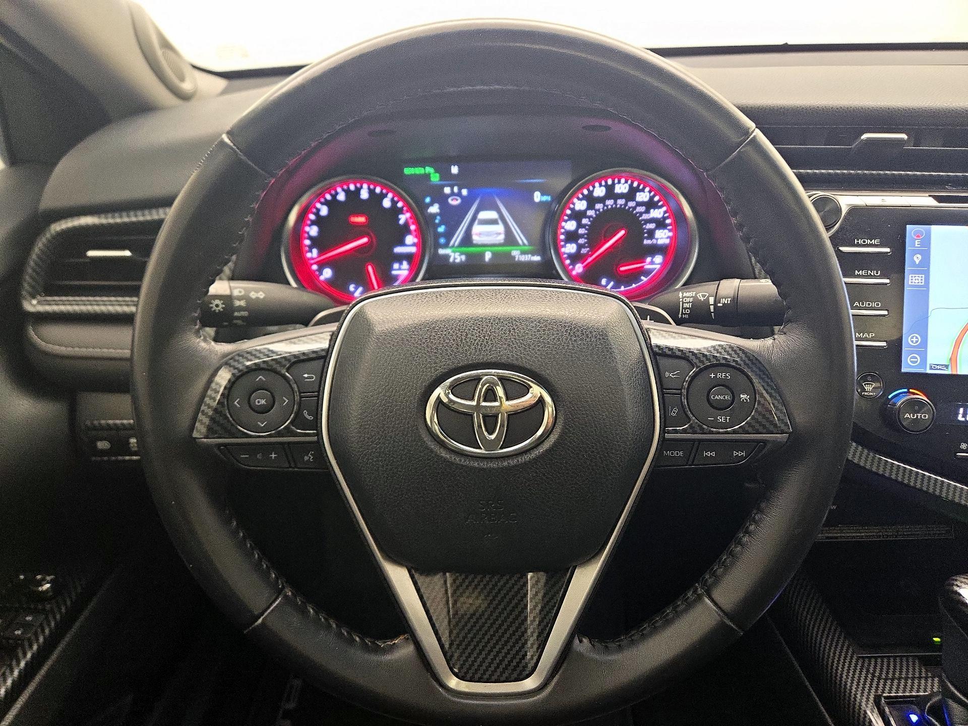 Thumbnail: 2018 Toyota Camry - 10