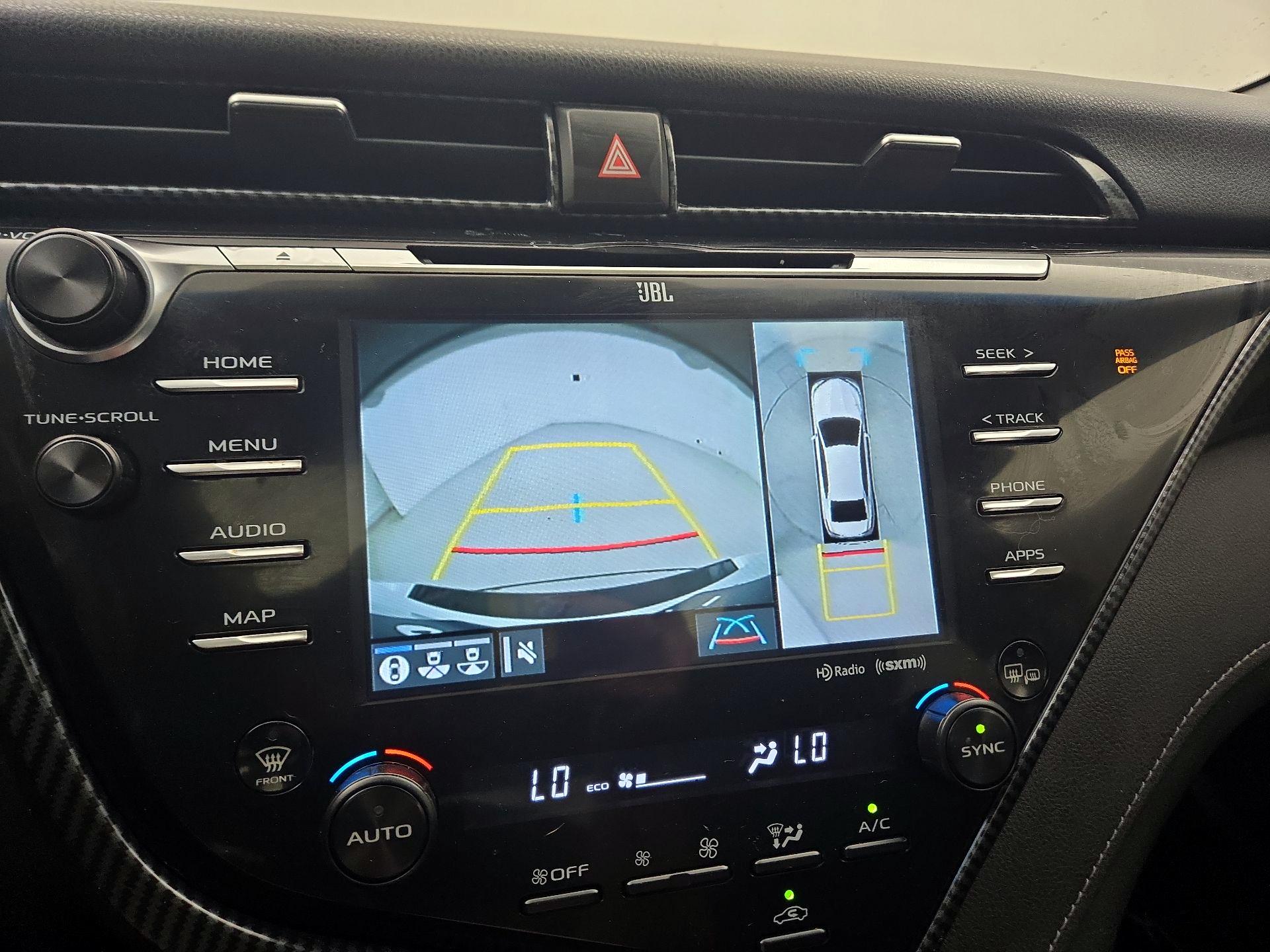 Thumbnail: 2018 Toyota Camry - 15
