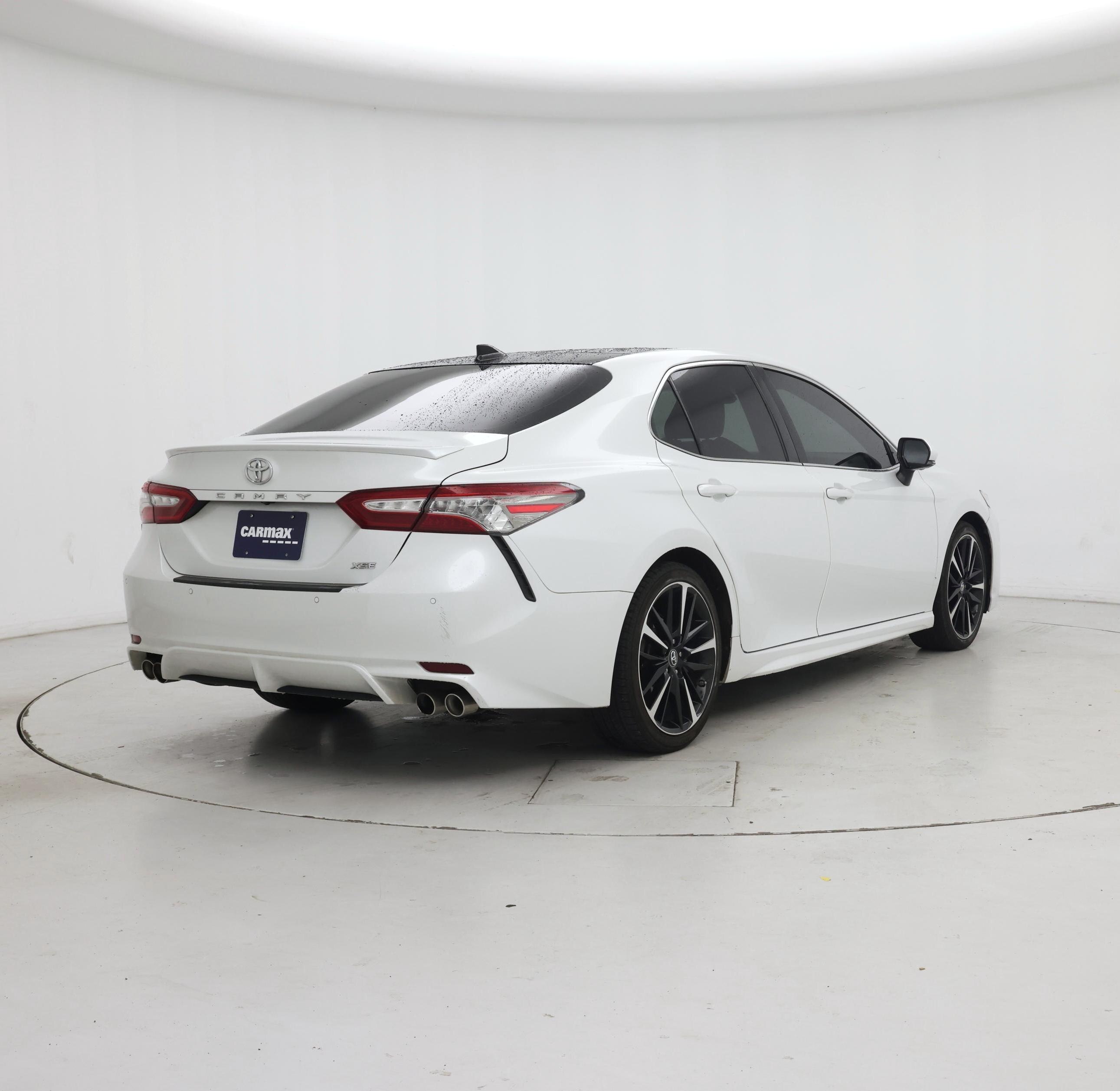 Thumbnail: 2018 Toyota Camry - 8