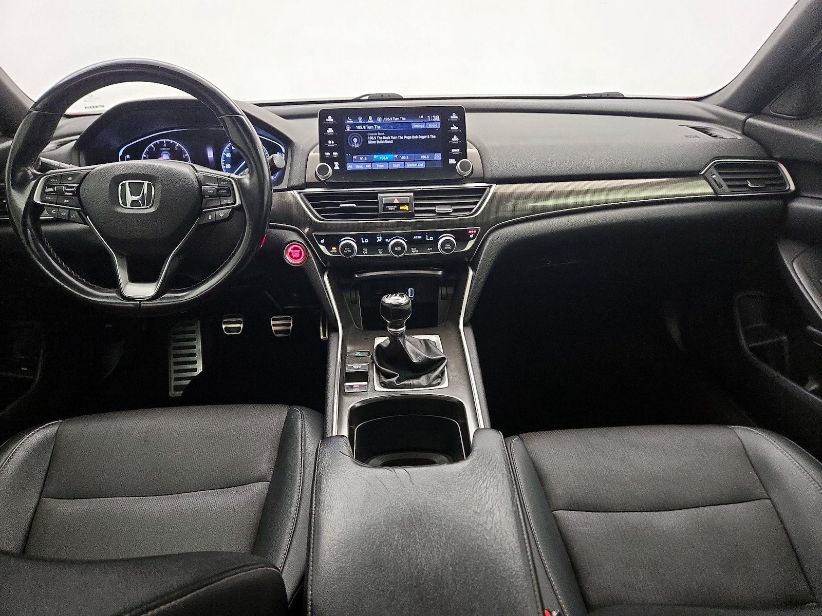Apple CarPlay® & Android Auto™