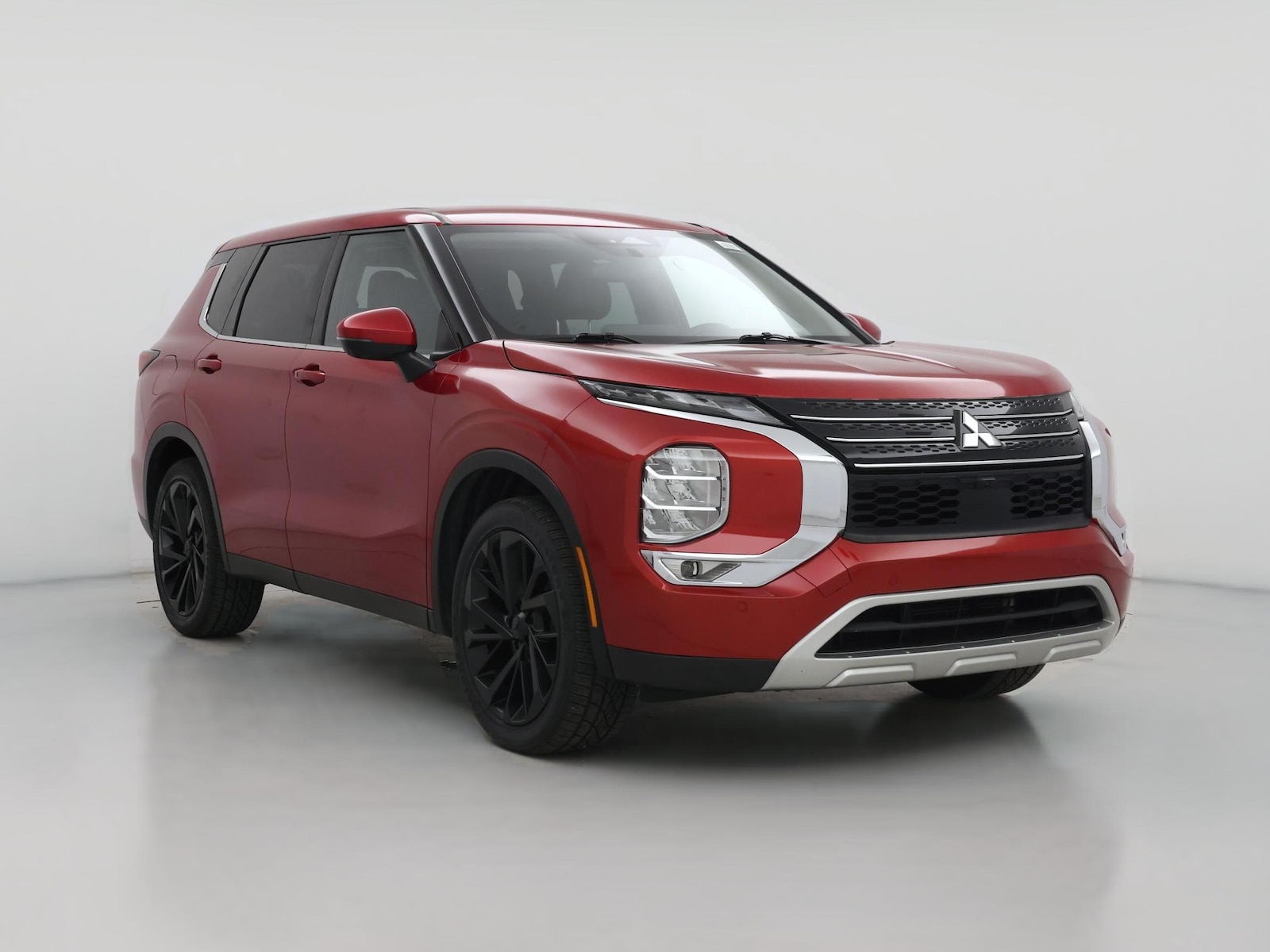2023 Mitsubishi Outlander SE - Photo 1