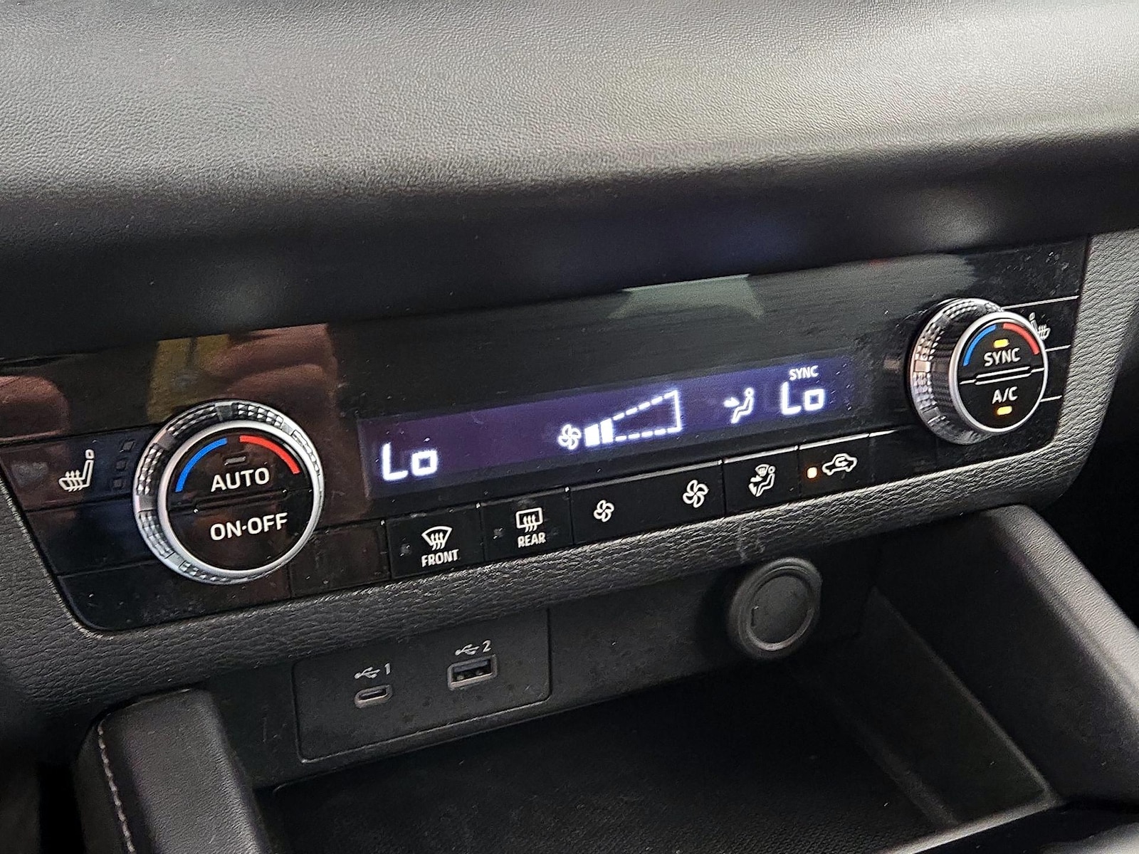 2023 Mitsubishi Outlander SE - Photo 18