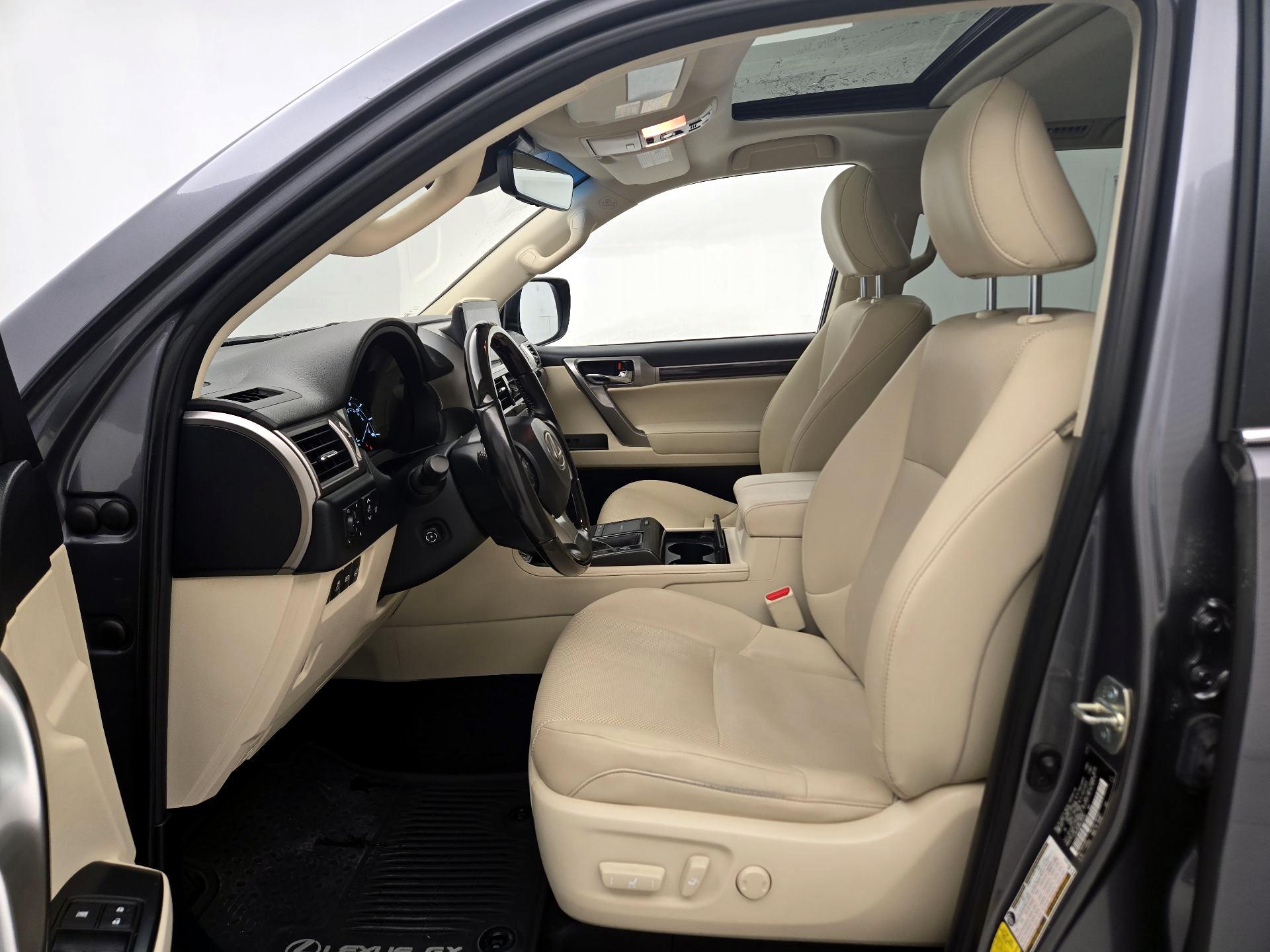 Thumbnail: 2022 Lexus GX - 11