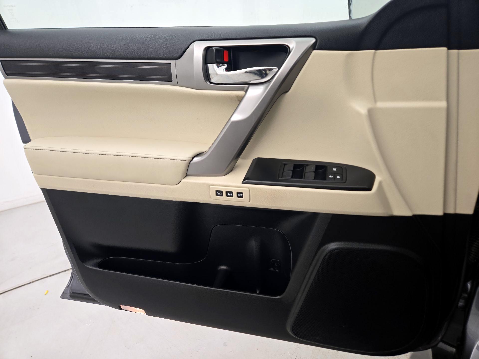 Thumbnail: 2022 Lexus GX - 12