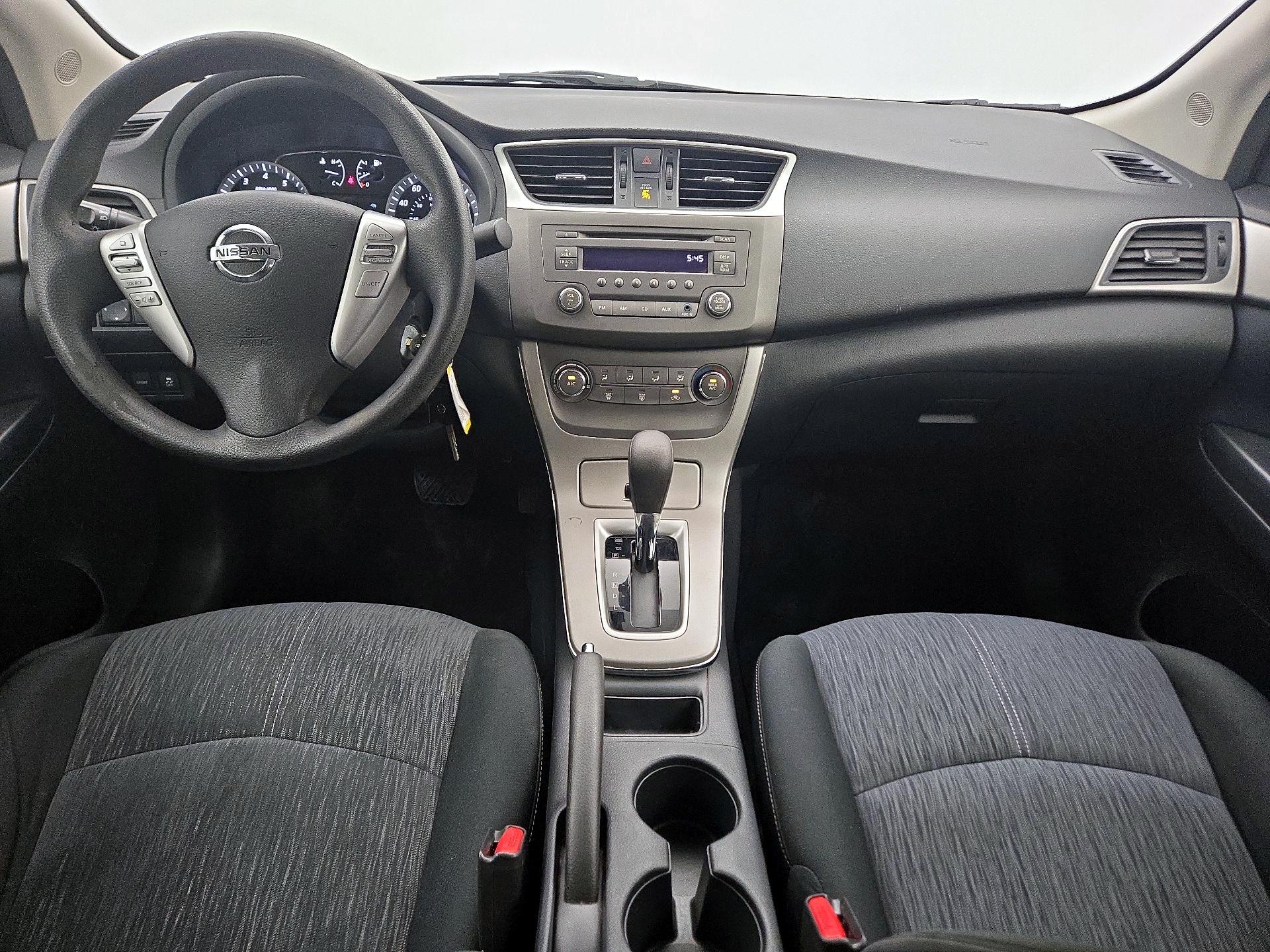 Thumbnail: 2014 Nissan Sentra - 9