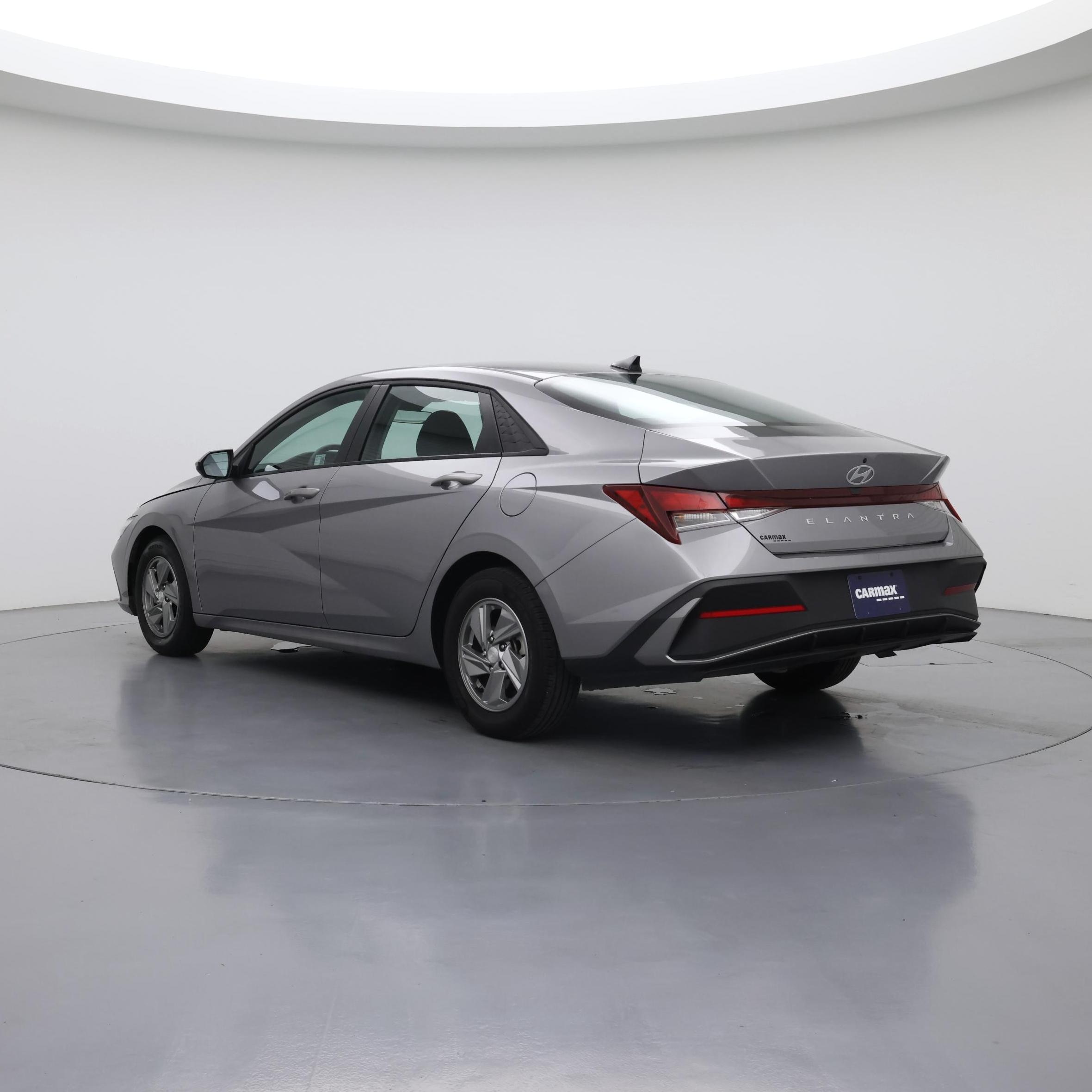 Thumbnail: 2025 Hyundai Elantra - 2