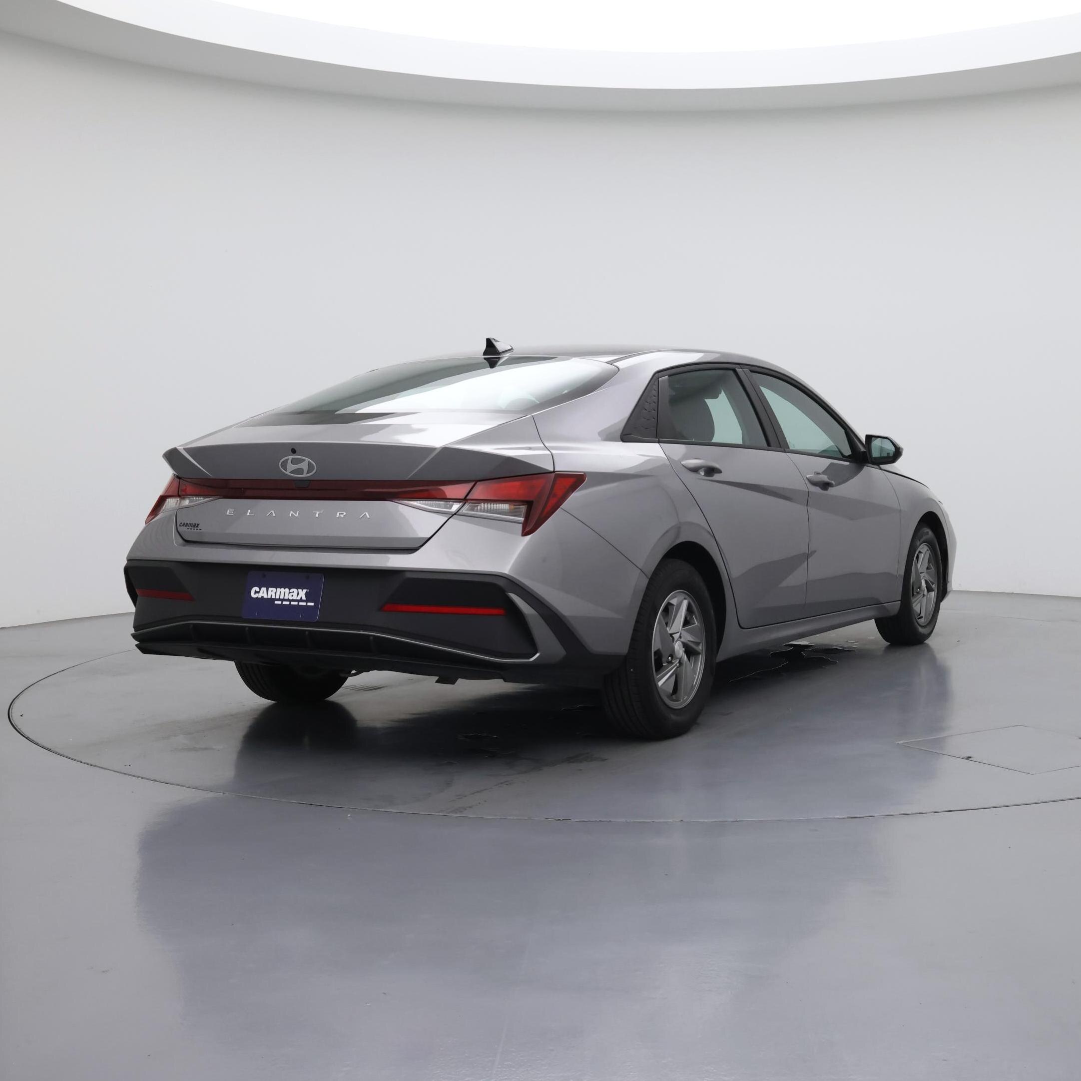 Thumbnail: 2025 Hyundai Elantra - 8