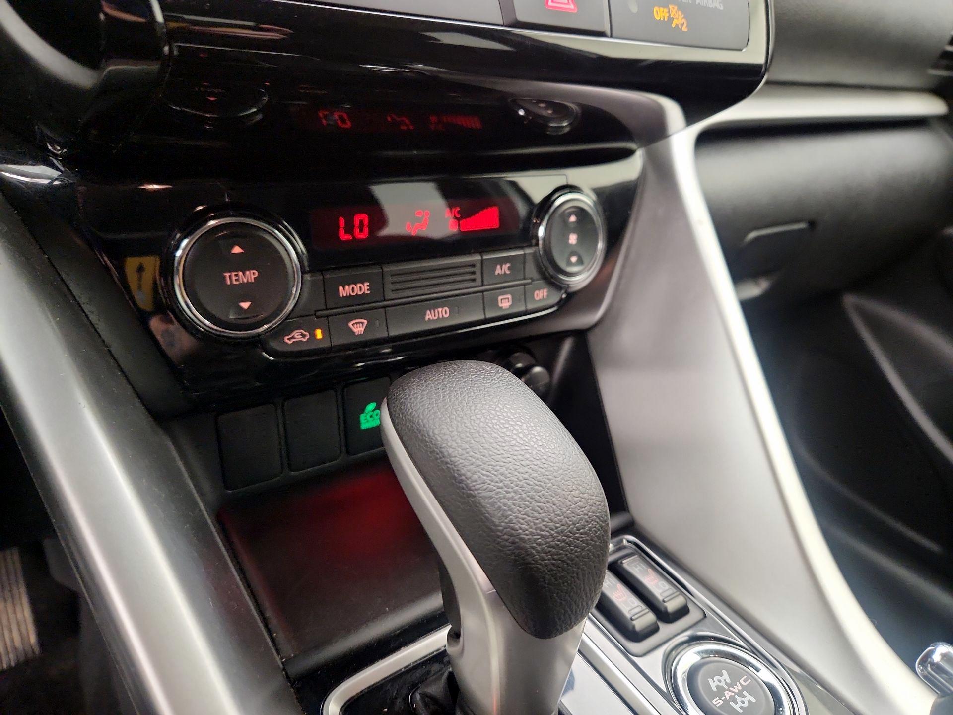 Thumbnail: 2024 Mitsubishi Eclipse Cross - 16