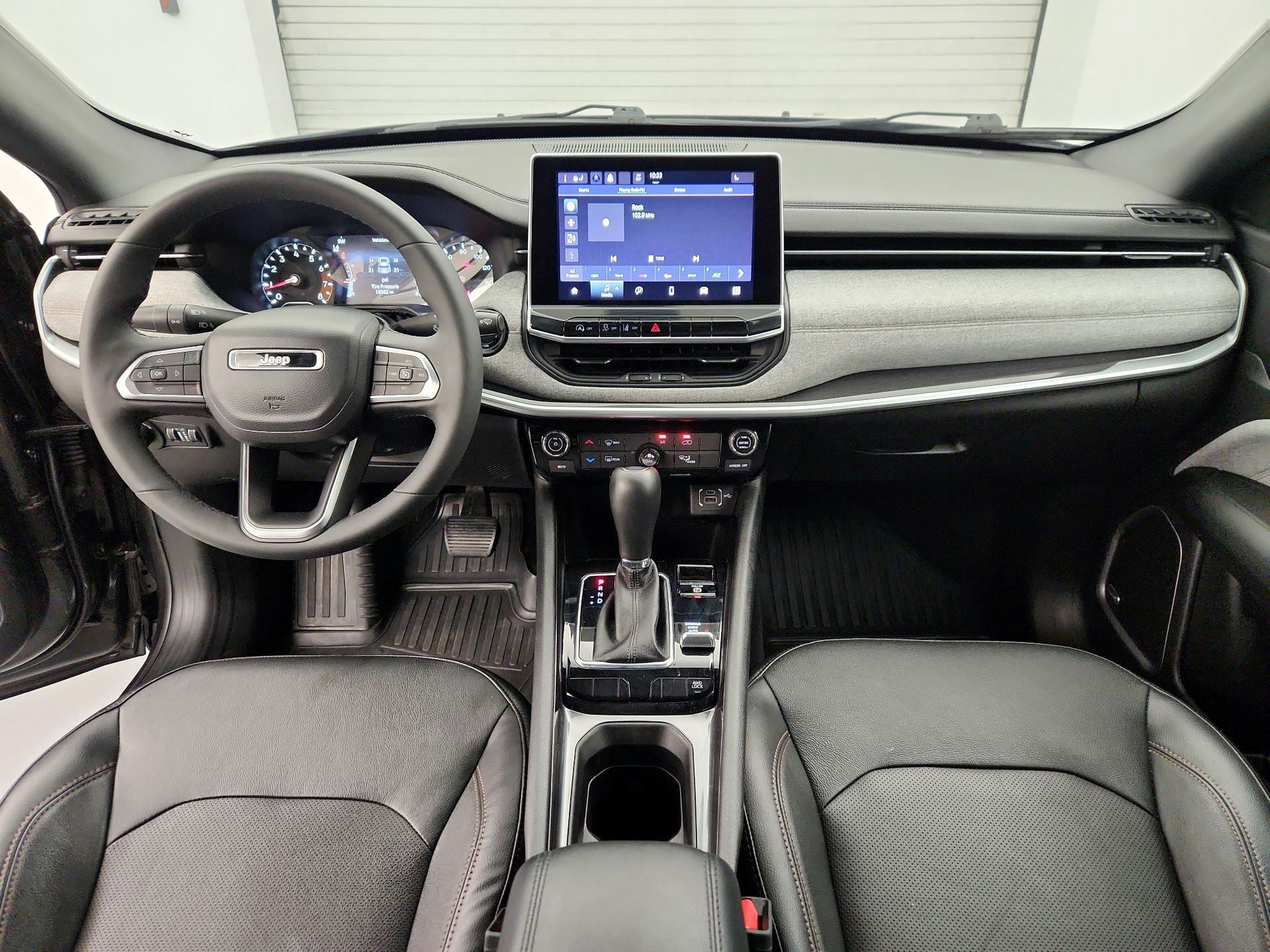Thumbnail: 2023 Jeep Compass - 9