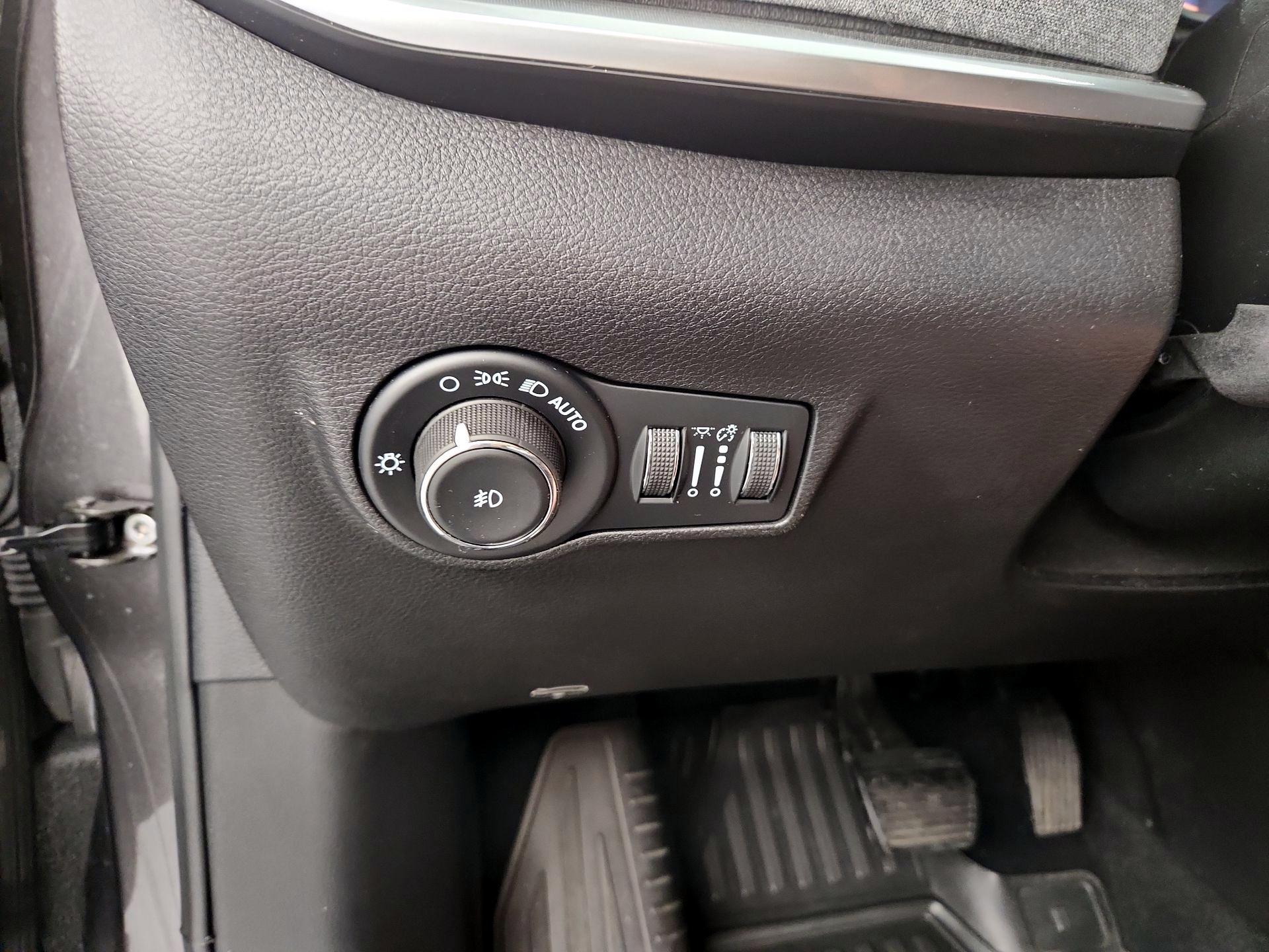 Thumbnail: 2023 Jeep Compass - 13