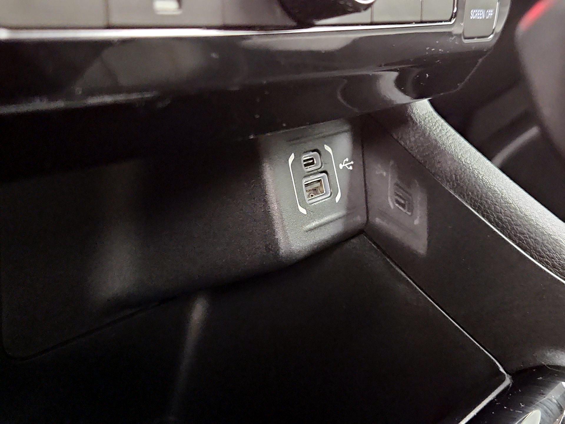 Thumbnail: 2023 Jeep Compass - 18