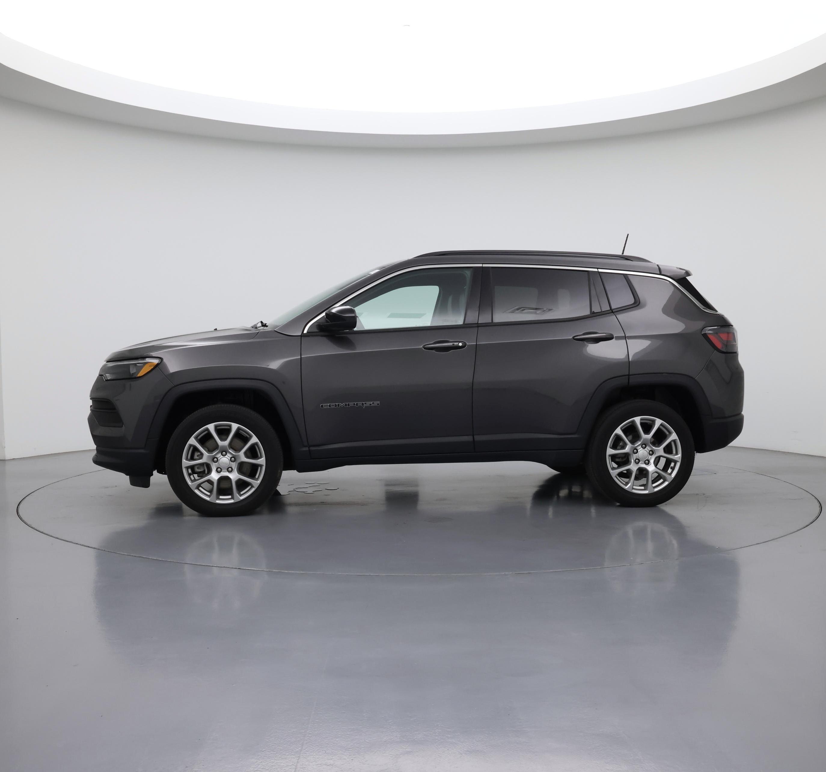 Thumbnail: 2023 Jeep Compass - 3