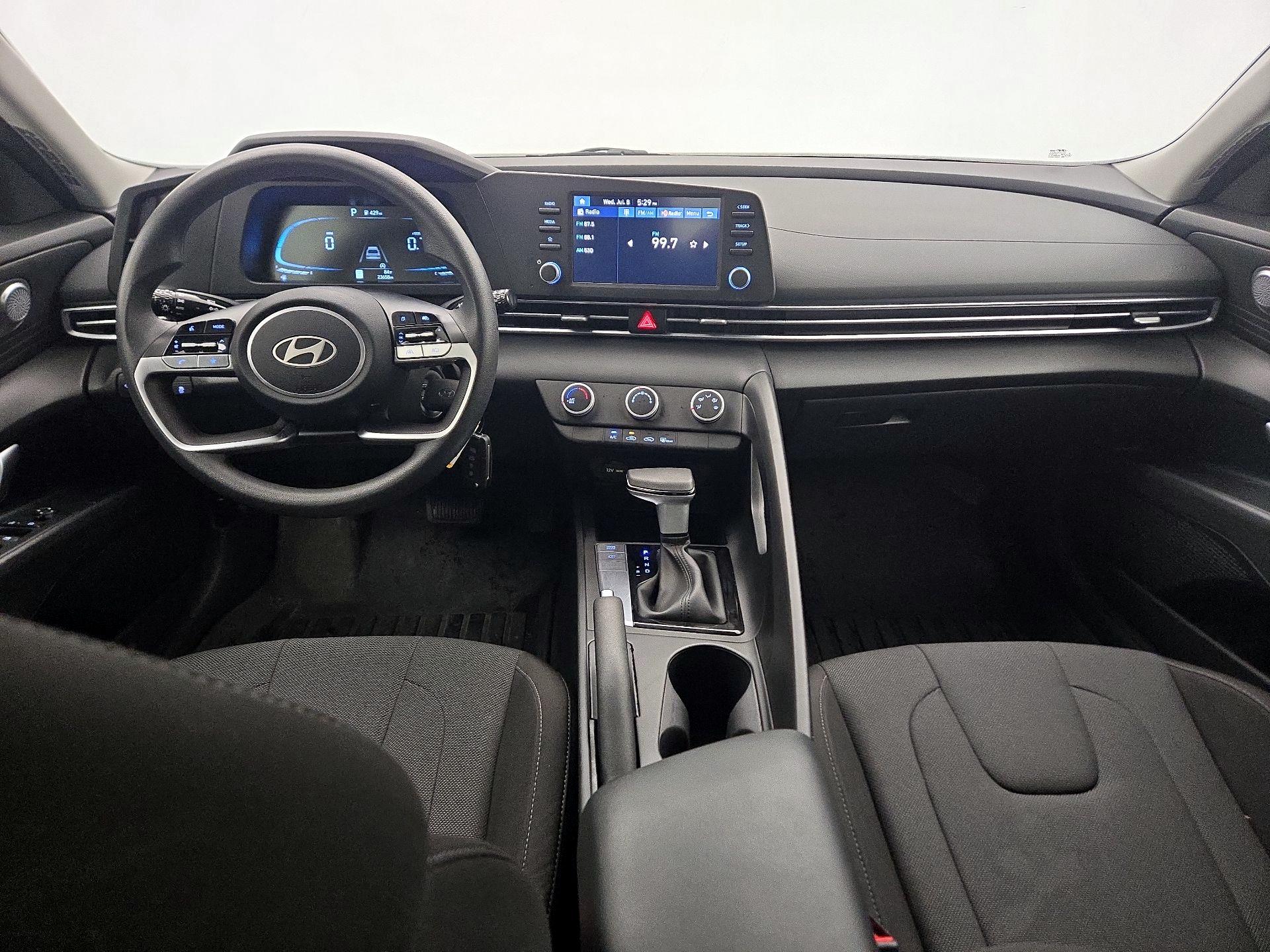 Thumbnail: 2025 Hyundai Elantra - 9