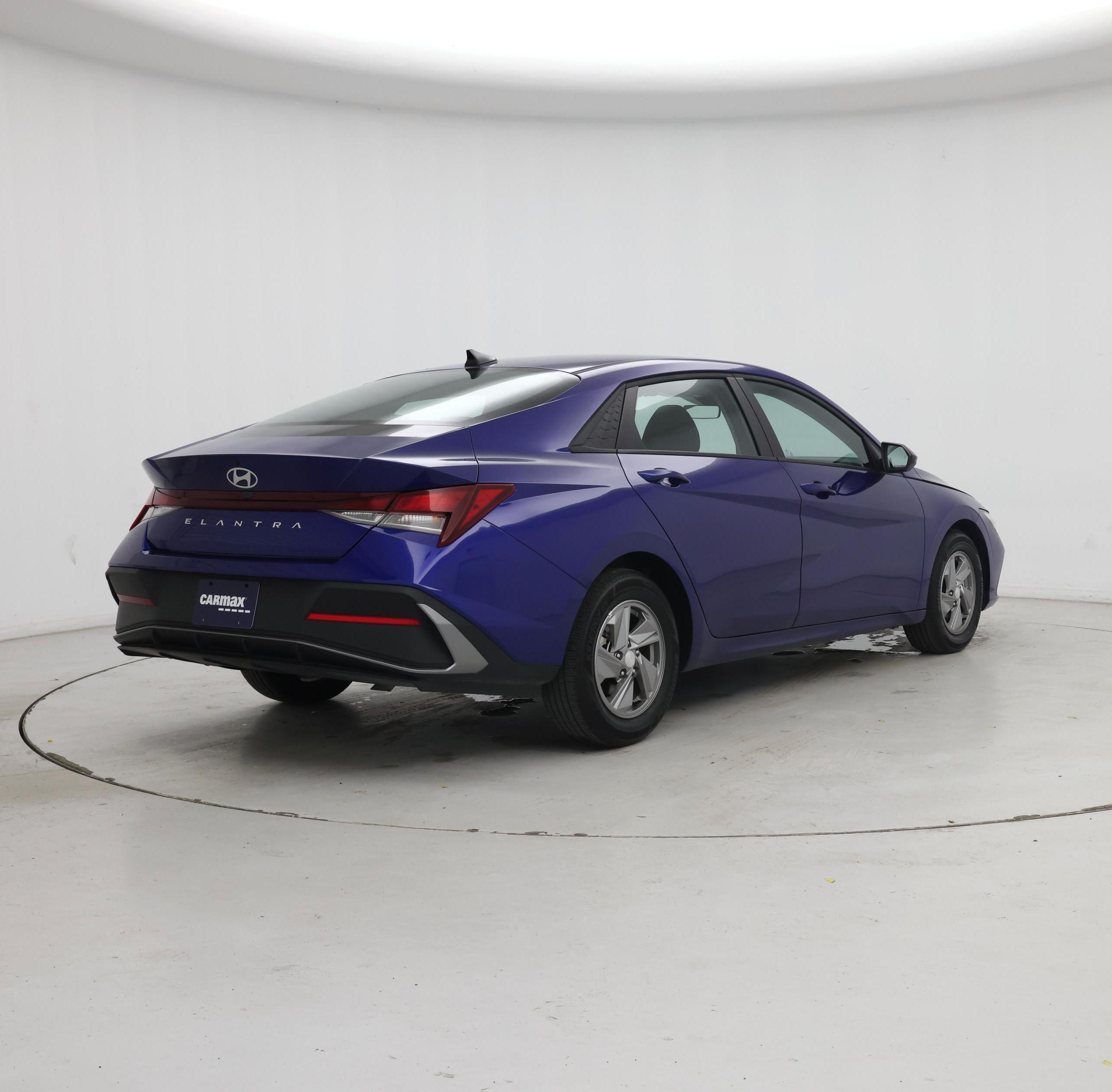Thumbnail: 2025 Hyundai Elantra - 8