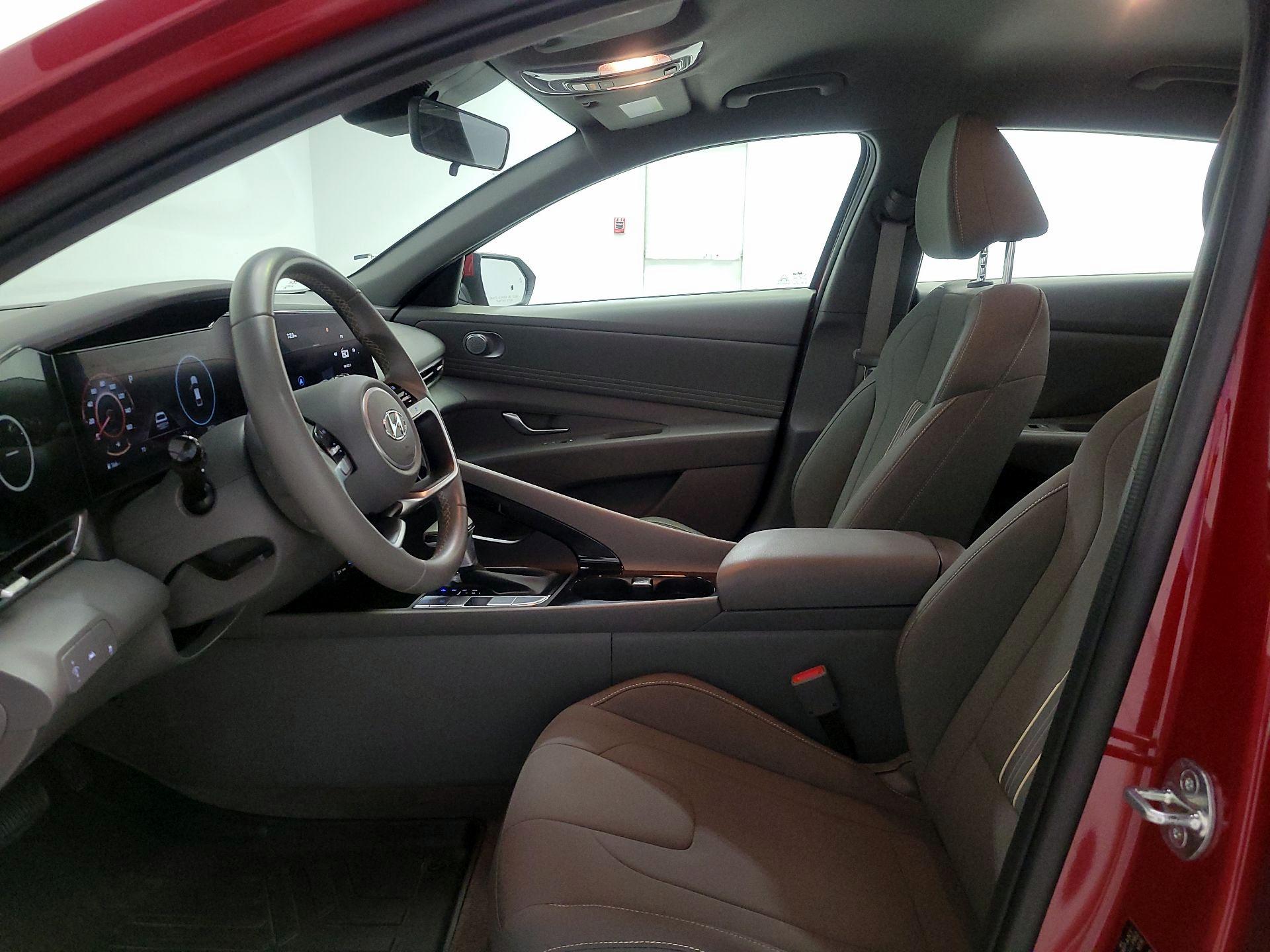 Thumbnail: 2023 Hyundai Elantra - 11