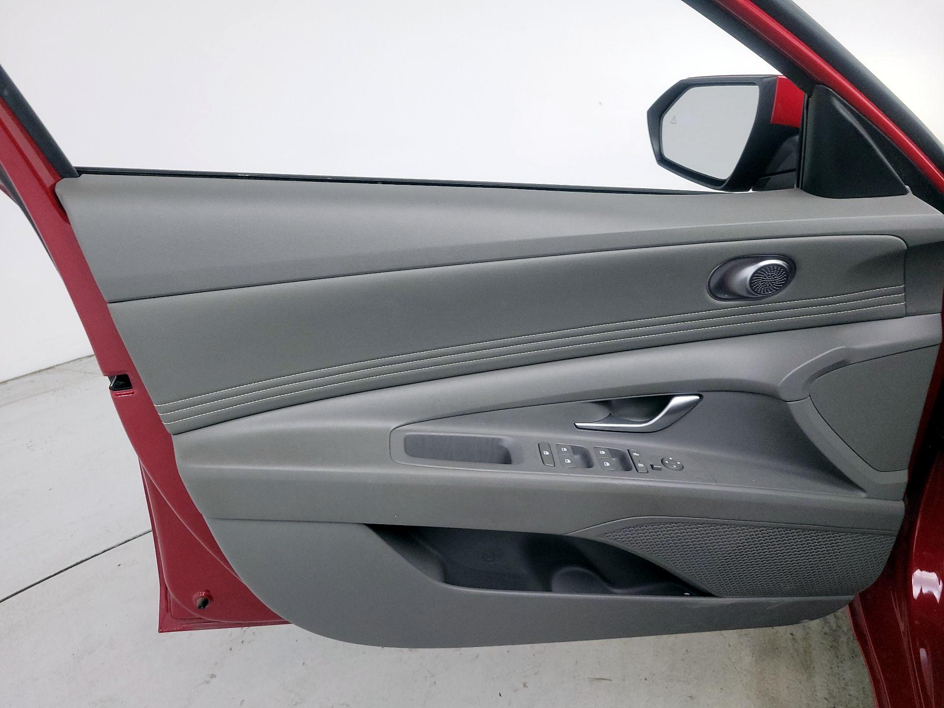 Thumbnail: 2023 Hyundai Elantra - 12