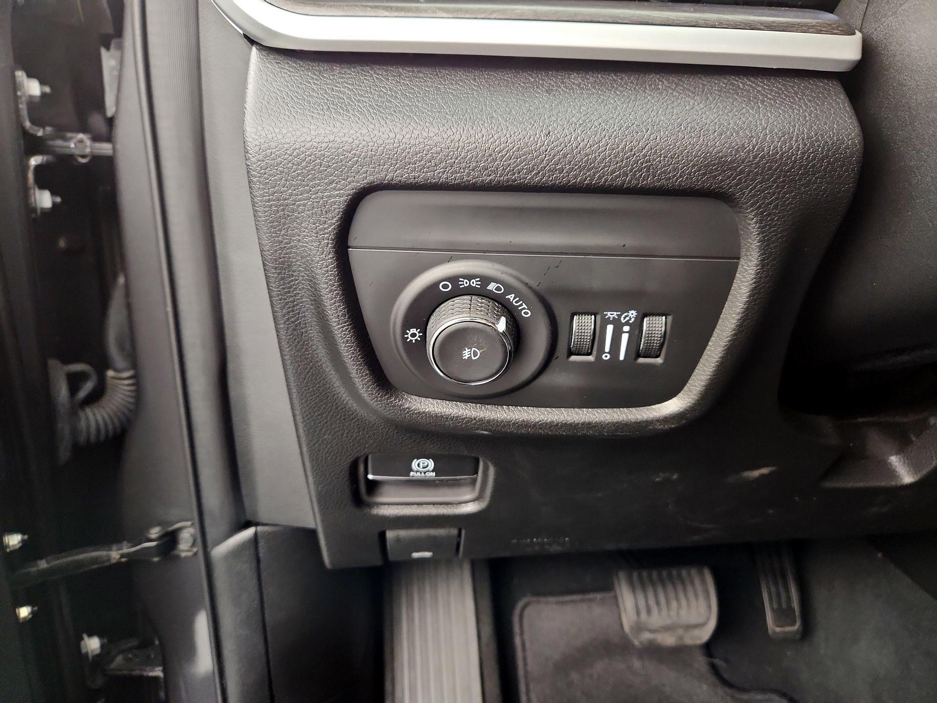 Thumbnail: 2024 Jeep Grand Cherokee - 13