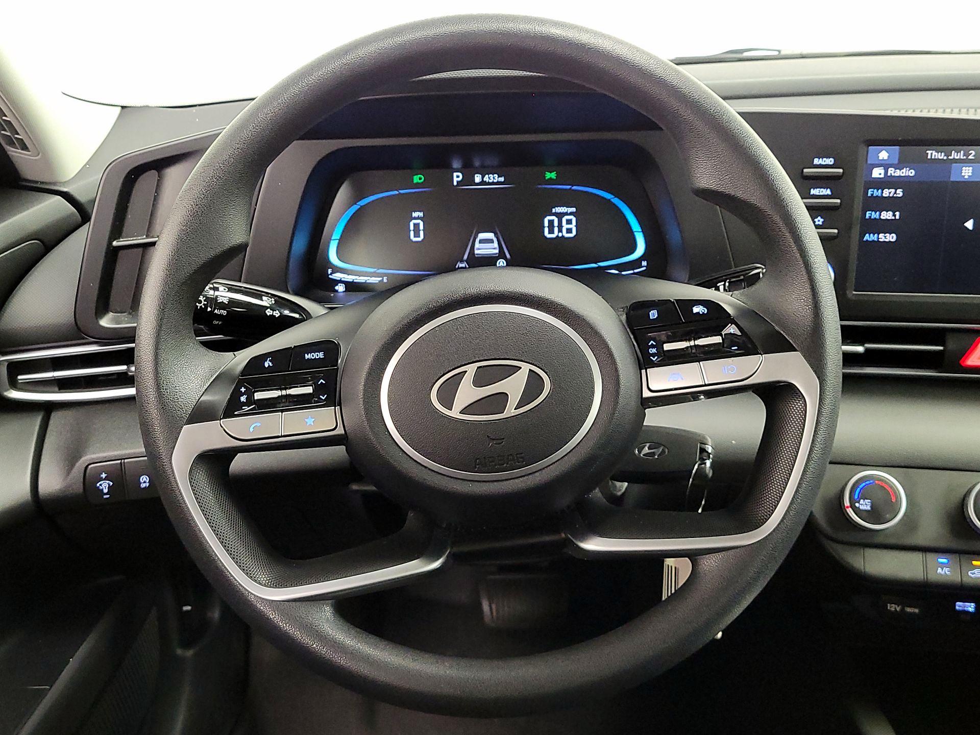 Thumbnail: 2025 Hyundai Elantra - 10
