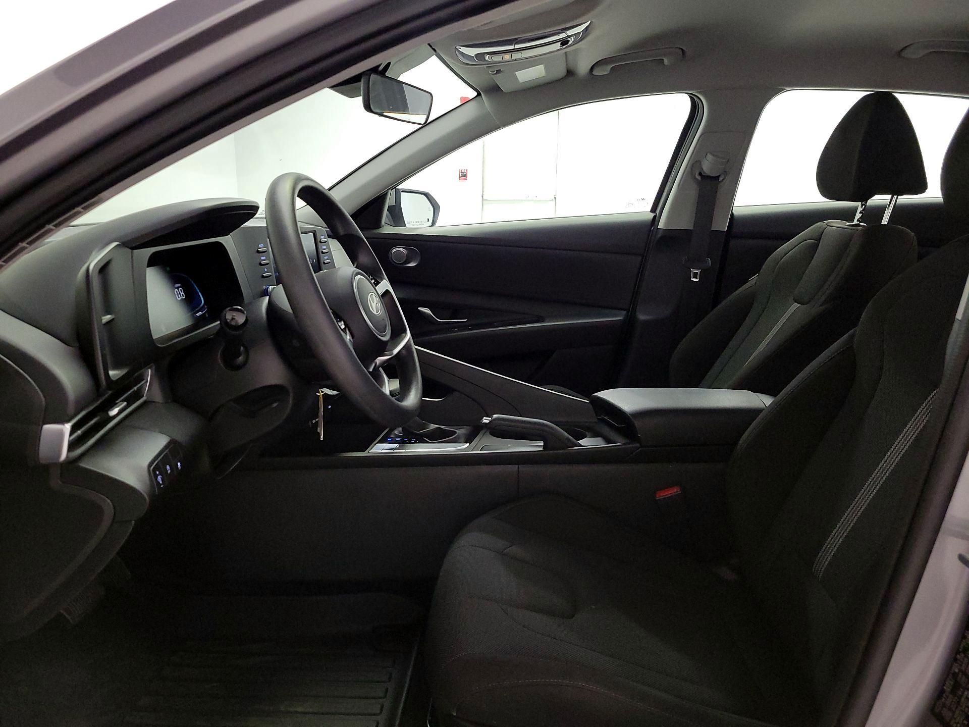 Thumbnail: 2025 Hyundai Elantra - 11