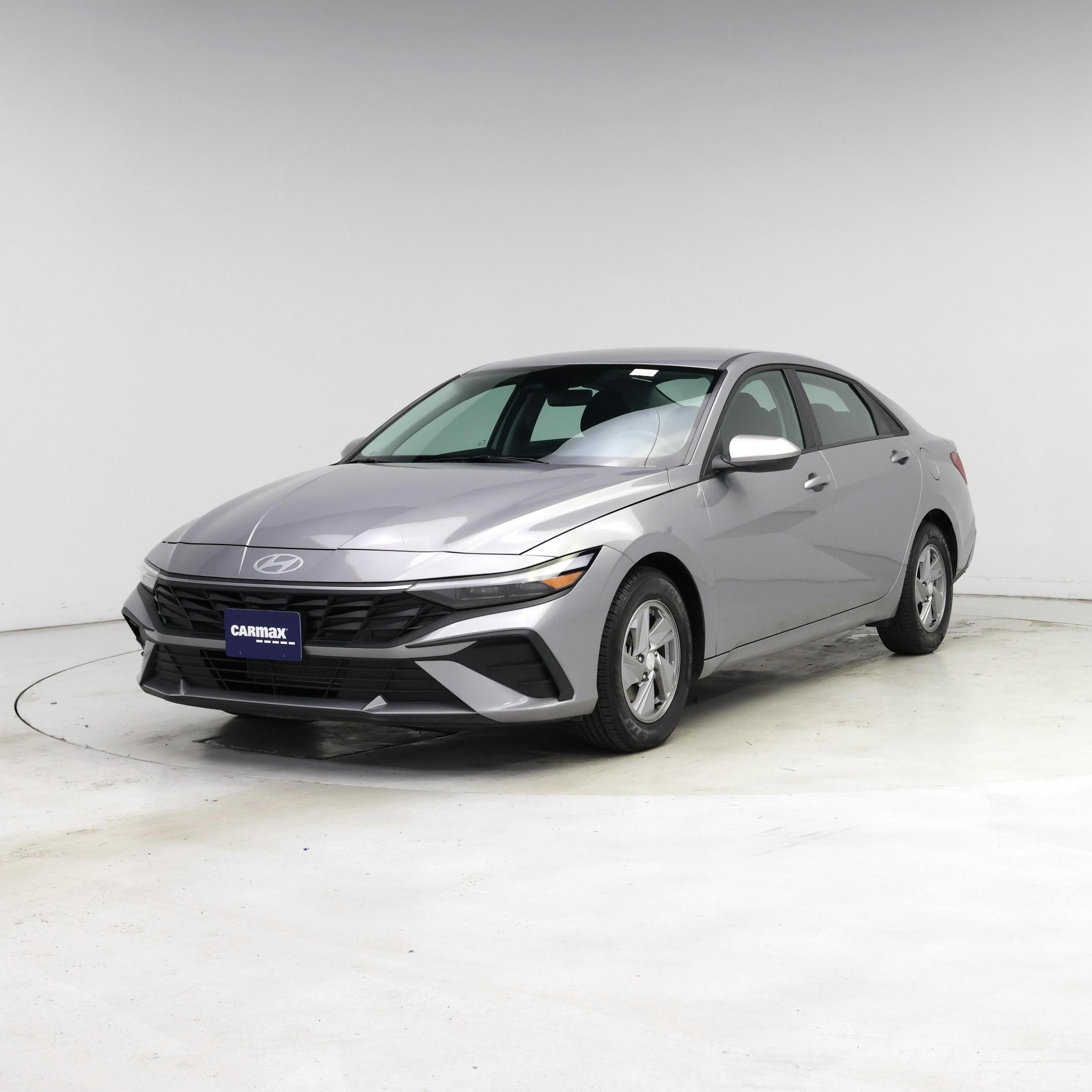 Thumbnail: 2025 Hyundai Elantra - 4