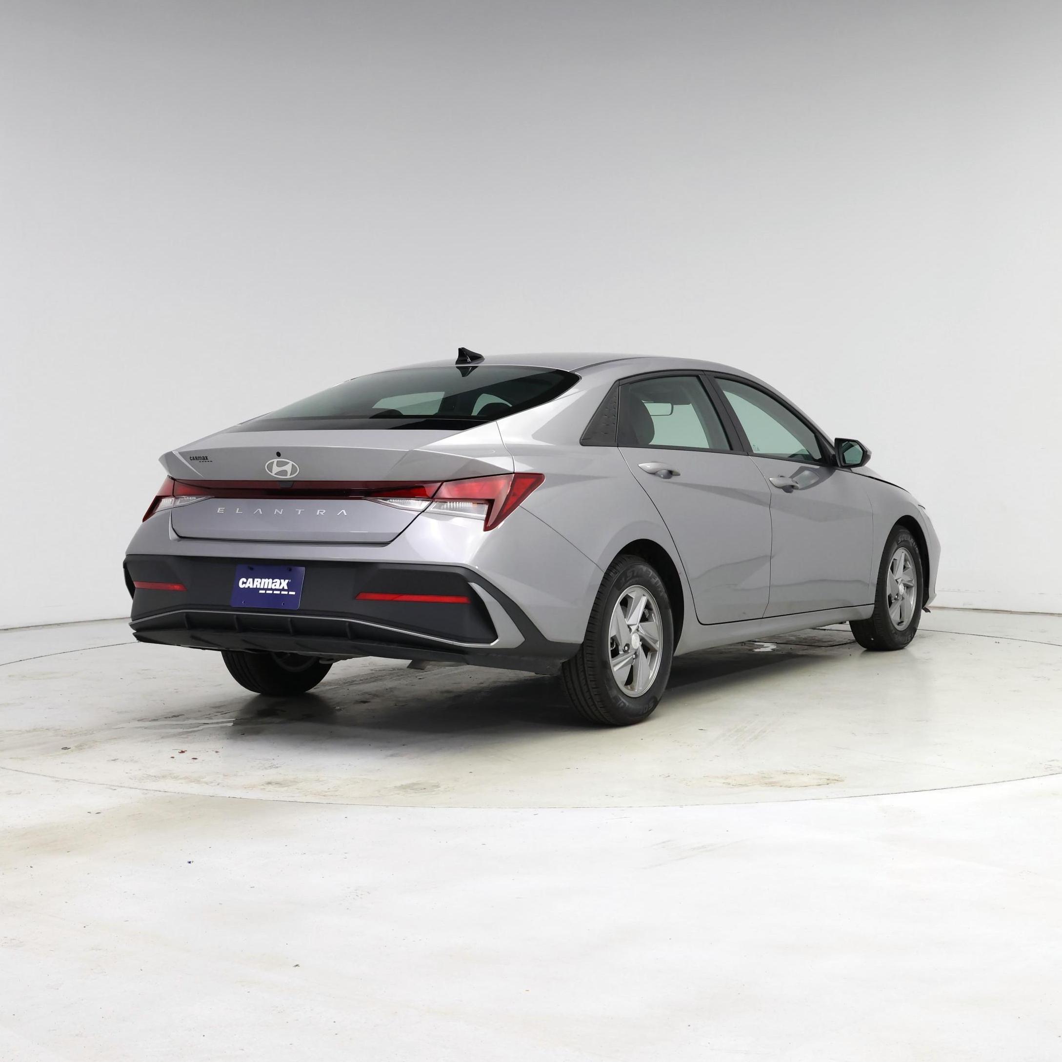 Thumbnail: 2025 Hyundai Elantra - 8