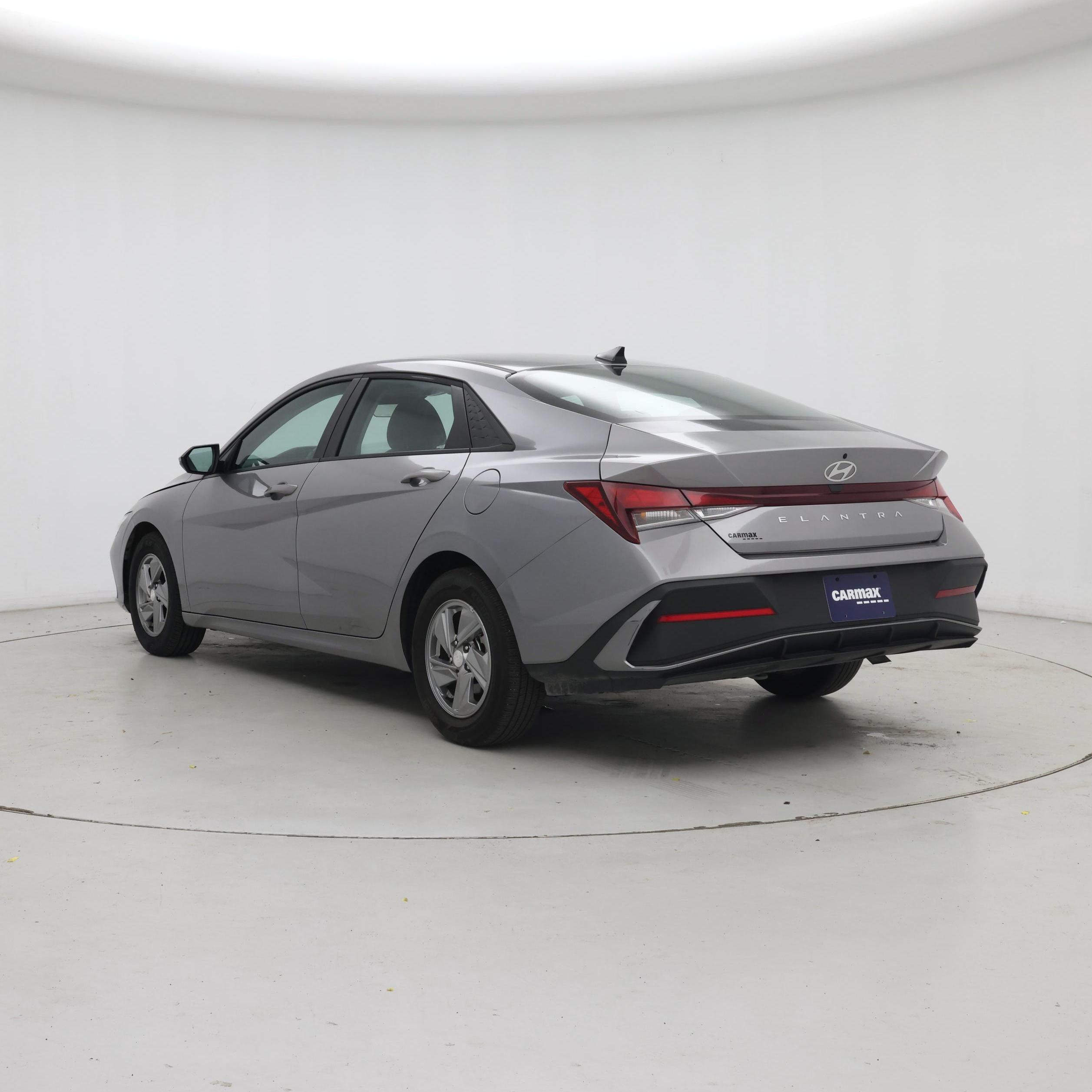 Thumbnail: 2025 Hyundai Elantra - 2
