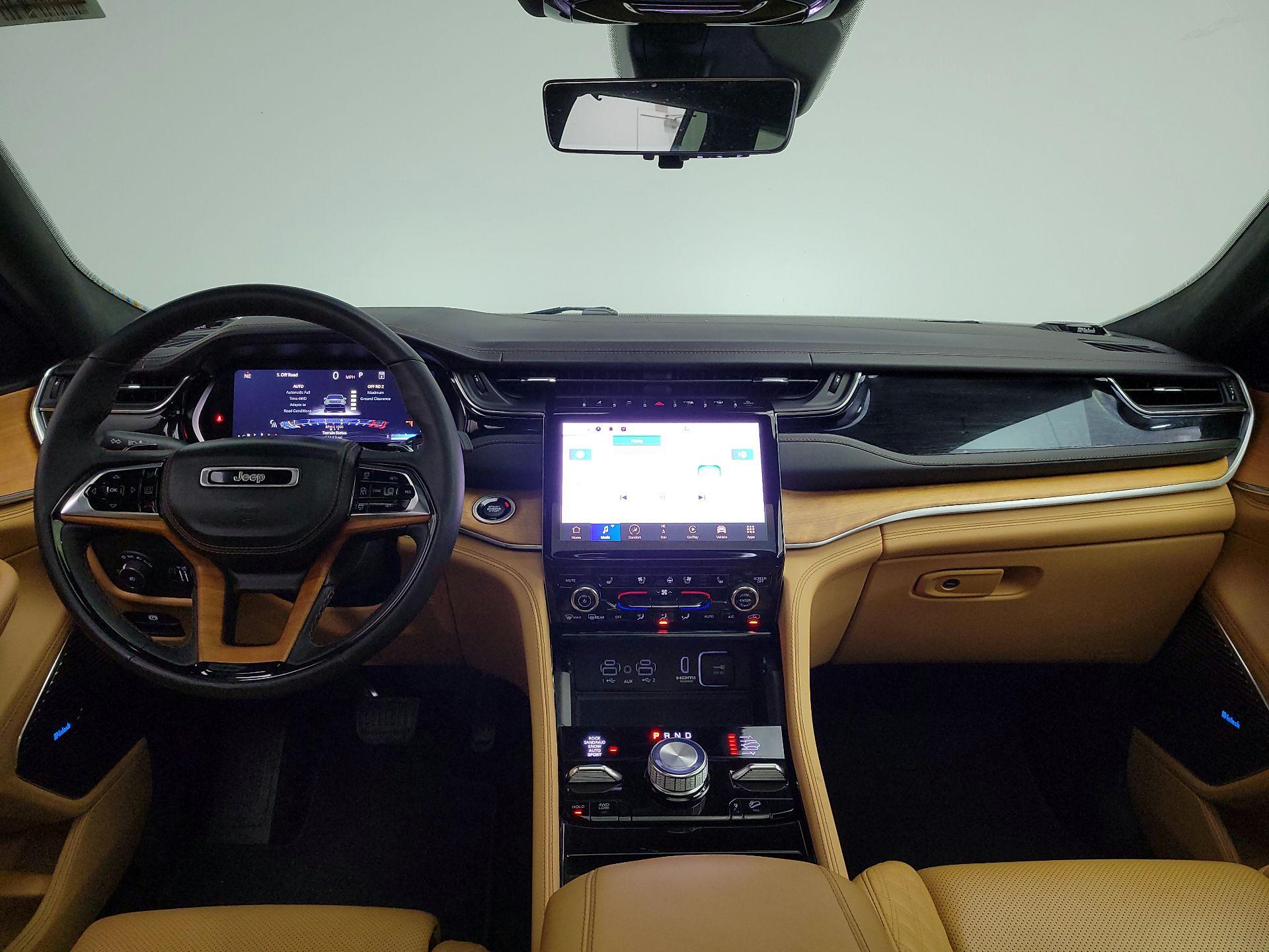 Thumbnail: 2023 Jeep Grand Cherokee L - 9