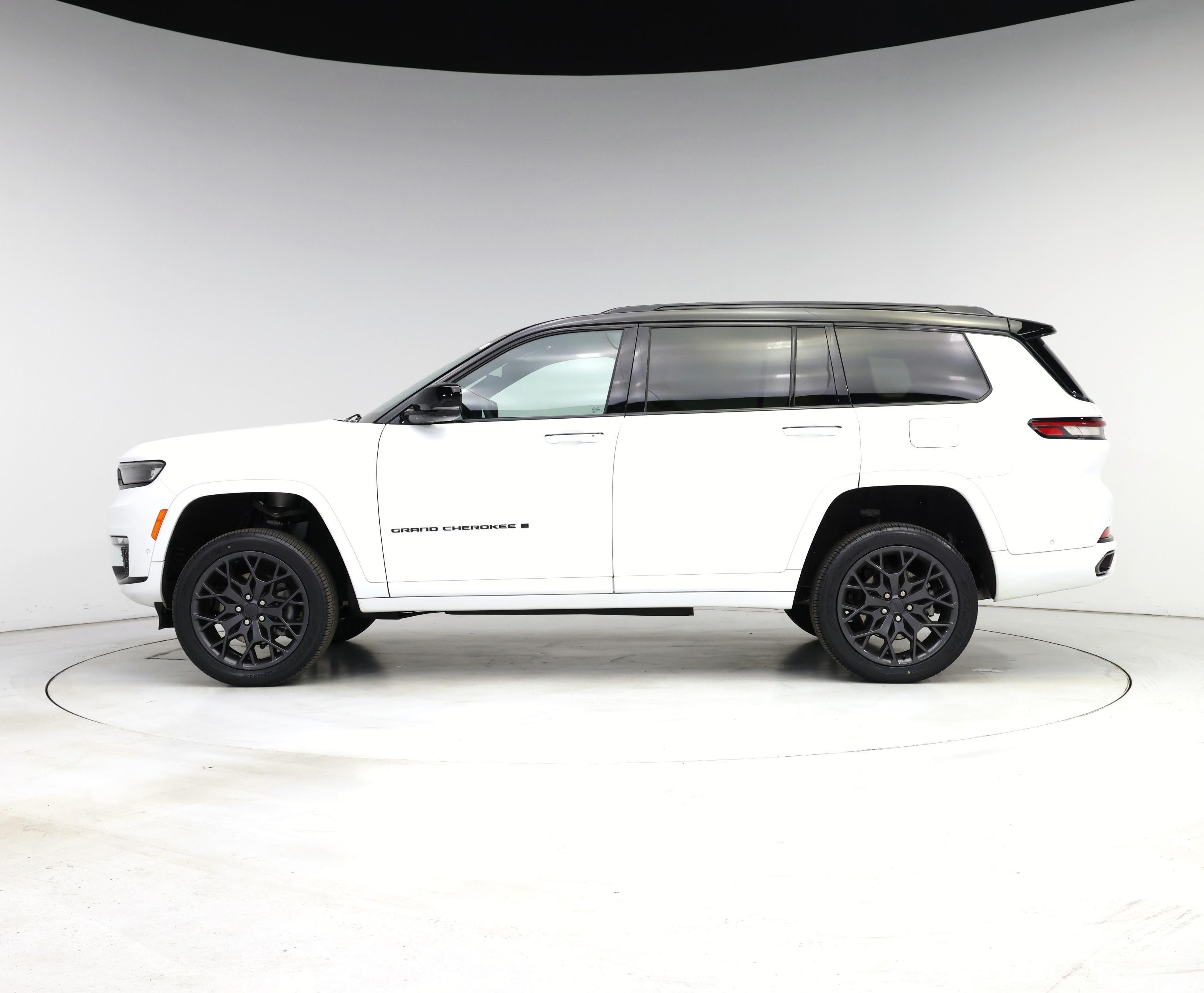 Thumbnail: 2023 Jeep Grand Cherokee L - 3