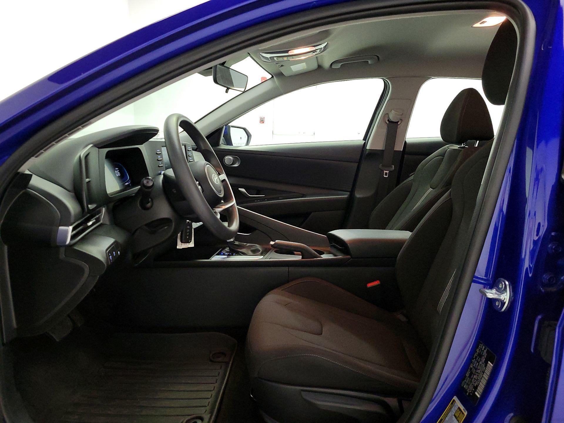 Thumbnail: 2025 Hyundai Elantra - 11