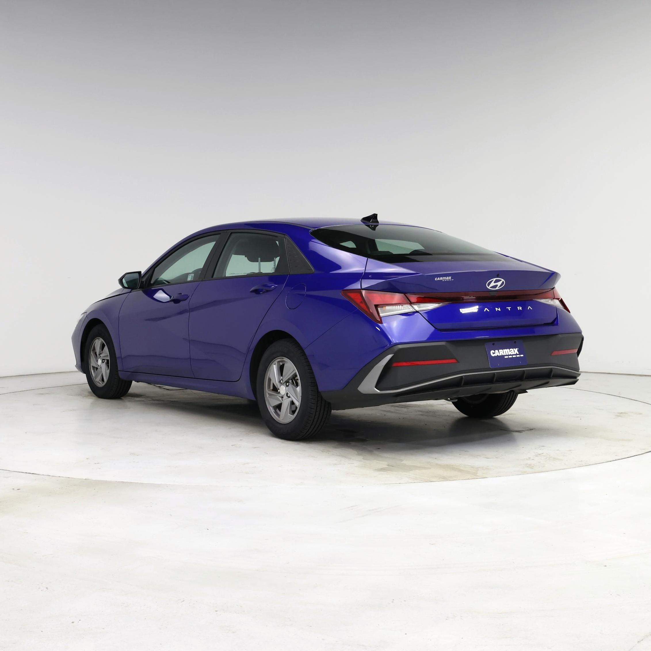 Thumbnail: 2025 Hyundai Elantra - 2
