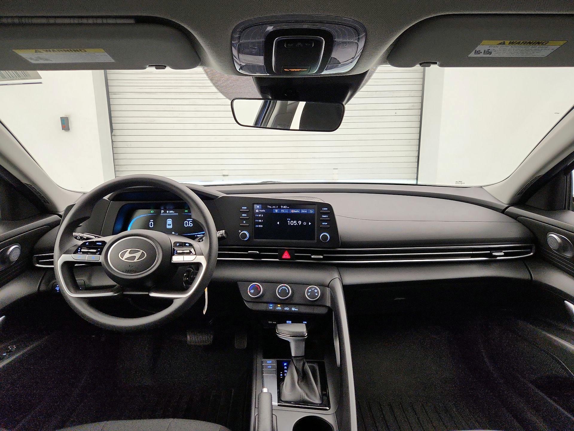 Thumbnail: 2025 Hyundai Elantra - 9