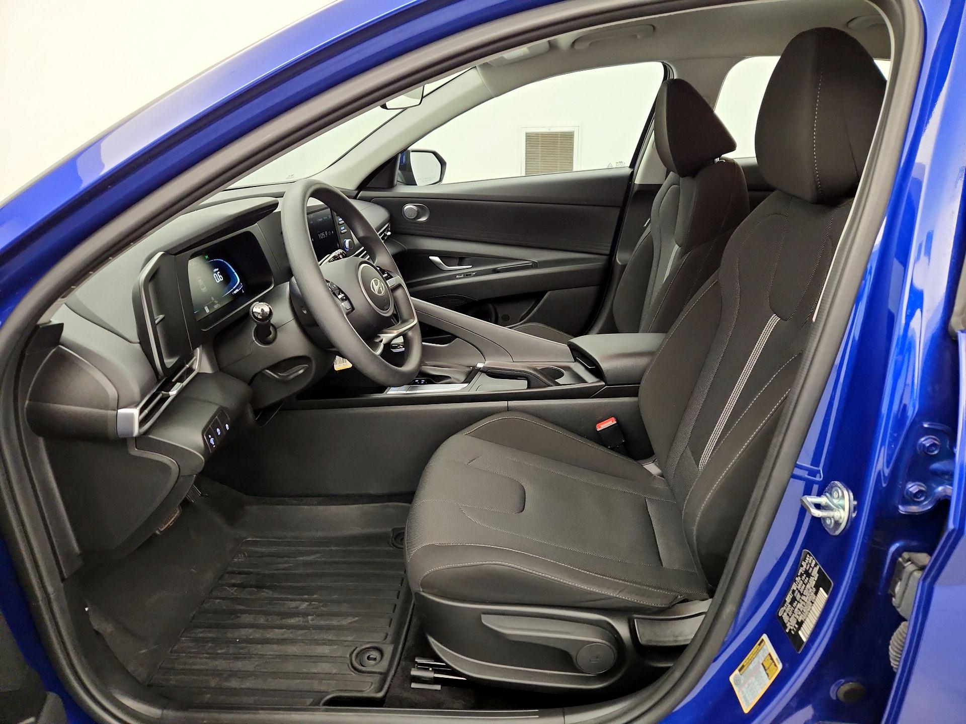 Thumbnail: 2025 Hyundai Elantra - 11