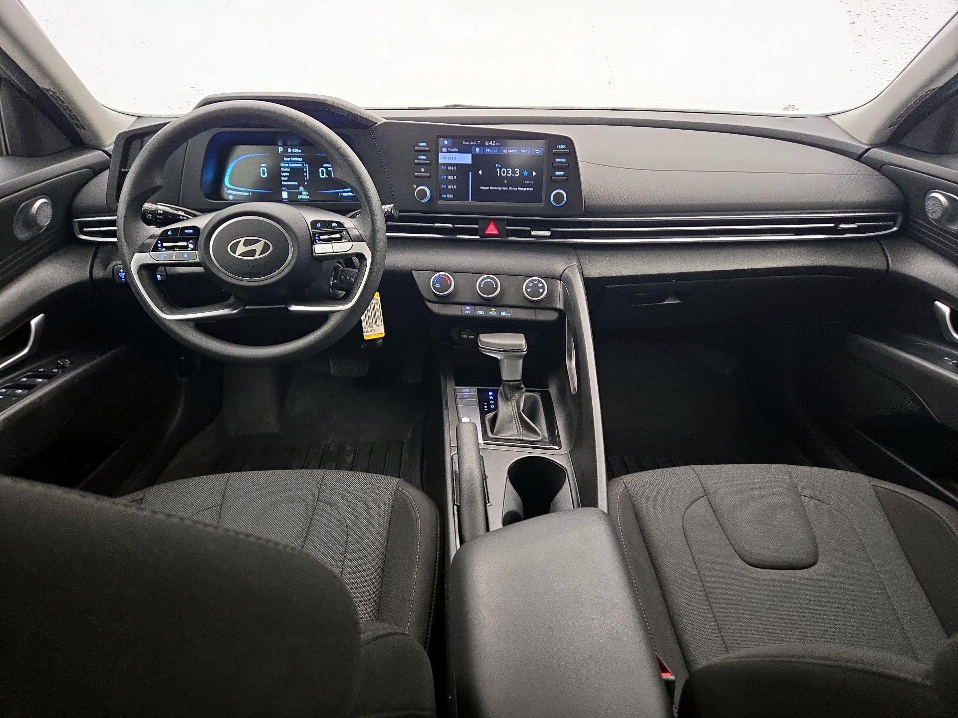 Thumbnail: 2025 Hyundai Elantra - 9