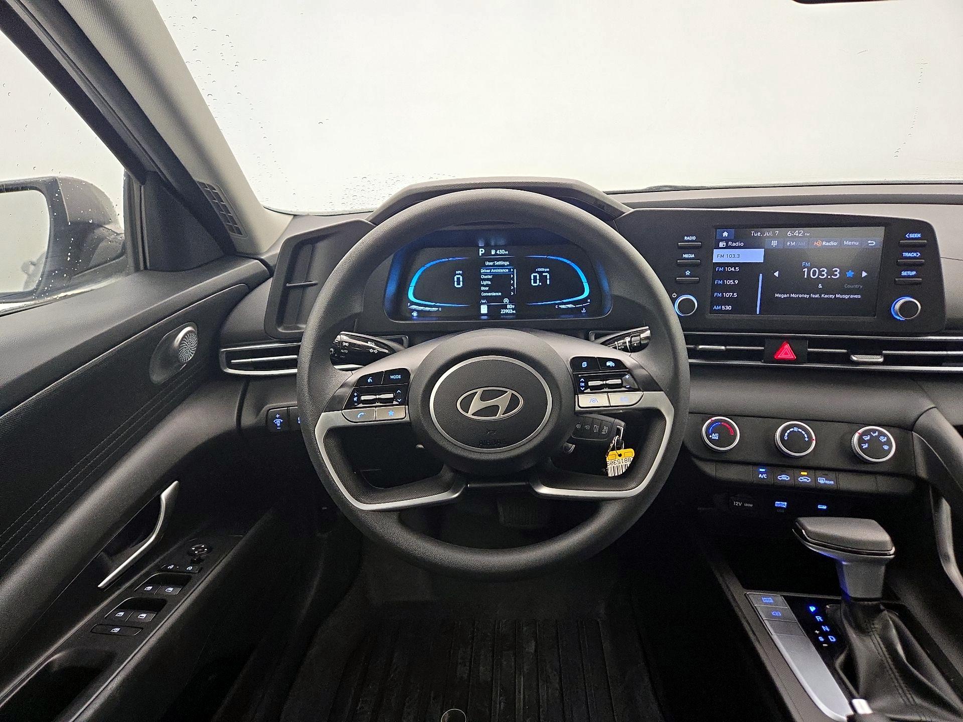 Thumbnail: 2025 Hyundai Elantra - 10