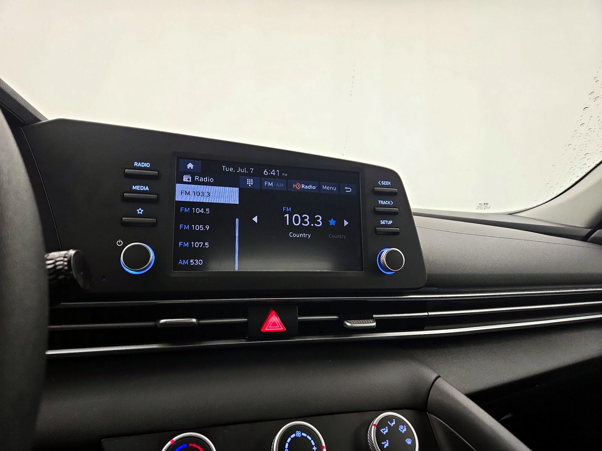 Thumbnail: 2025 Hyundai Elantra - 15