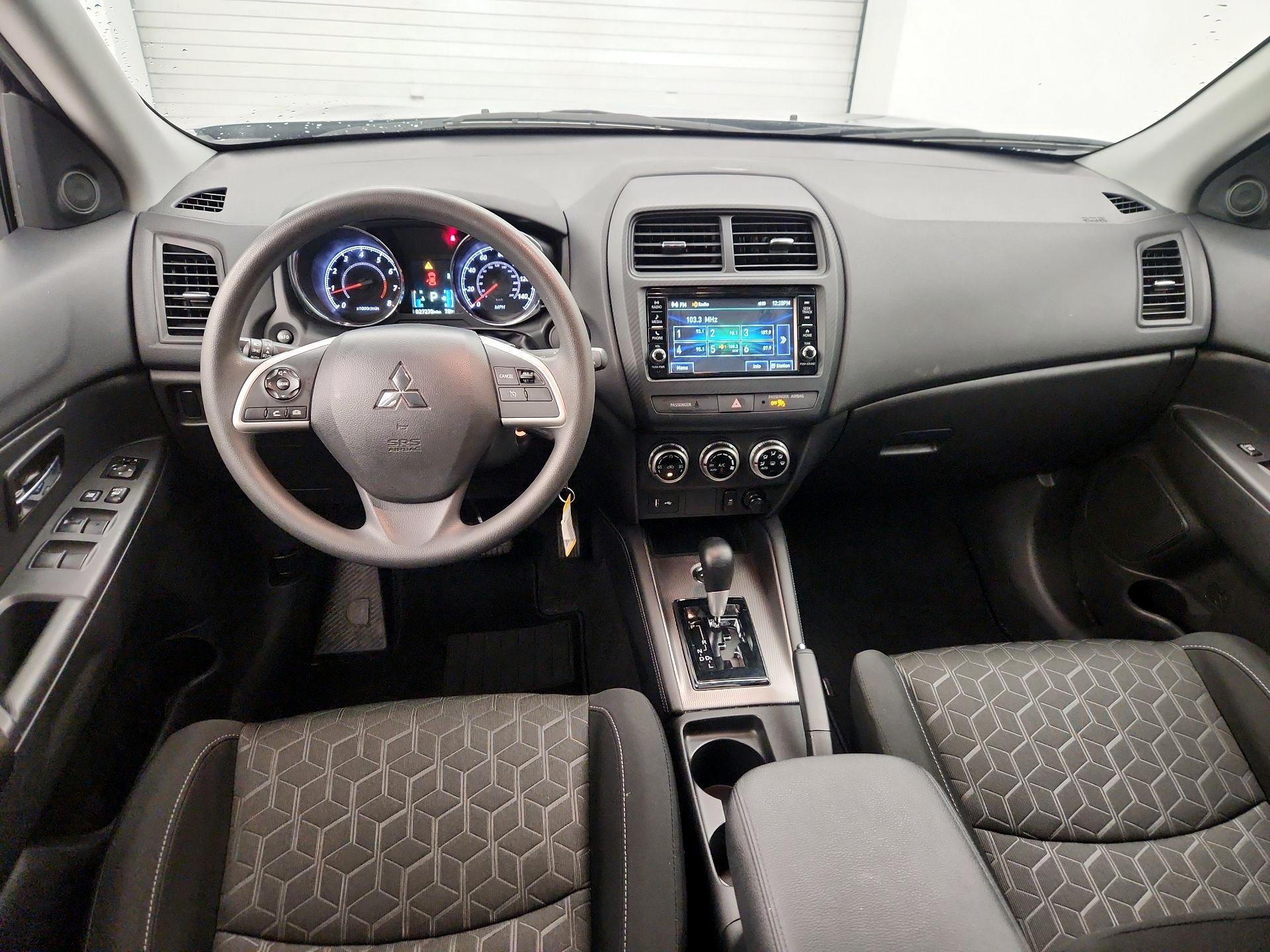 Thumbnail: 2024 Mitsubishi Outlander Sport - 9