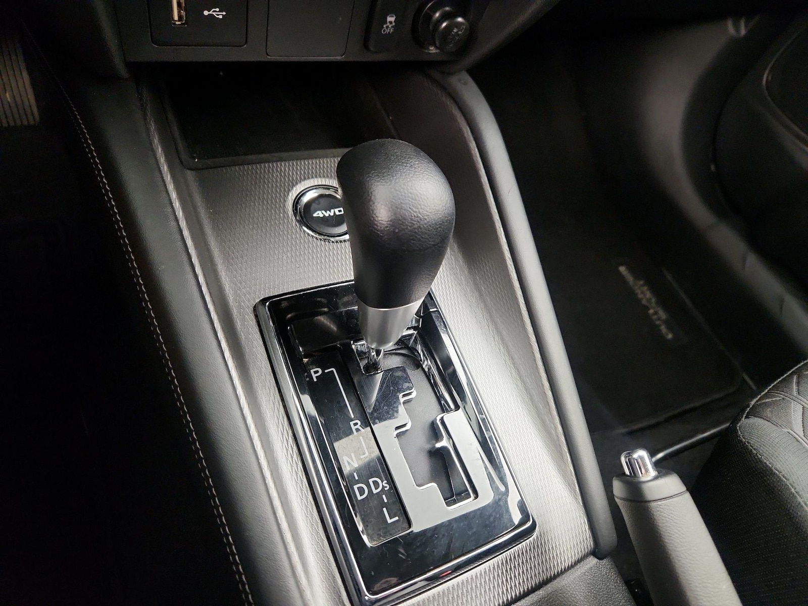 2024 Mitsubishi Outlander Sport ES - Photo 18