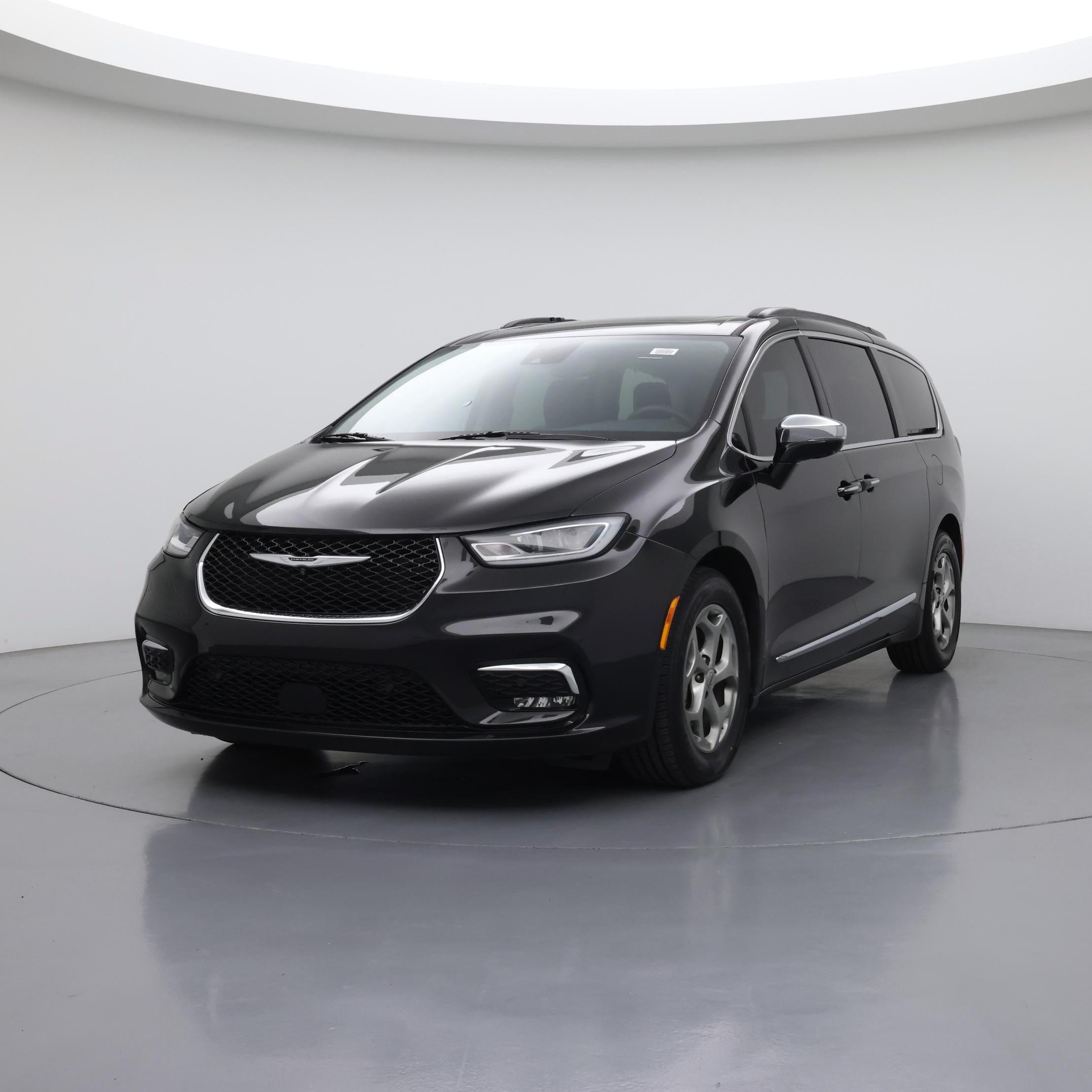 Thumbnail: 2023 Chrysler Pacifica - 4