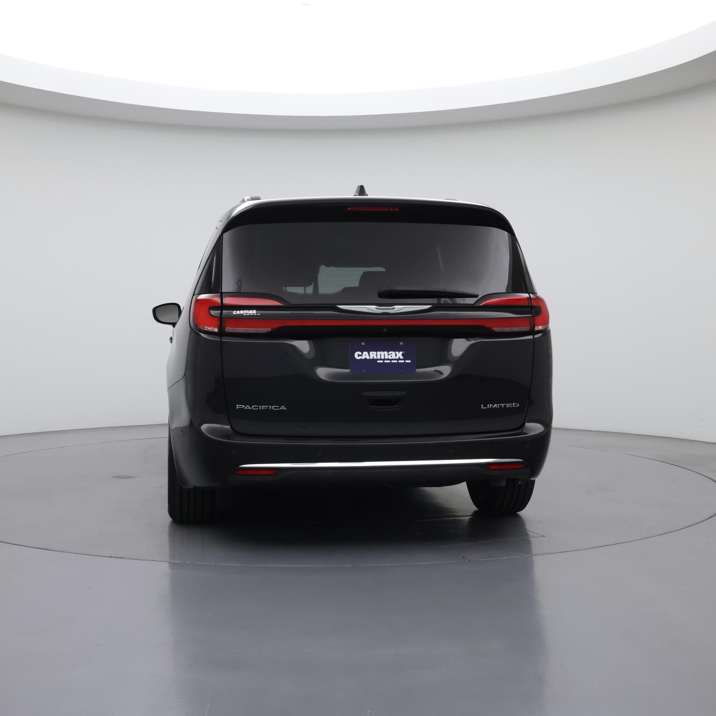 Thumbnail: 2023 Chrysler Pacifica - 6