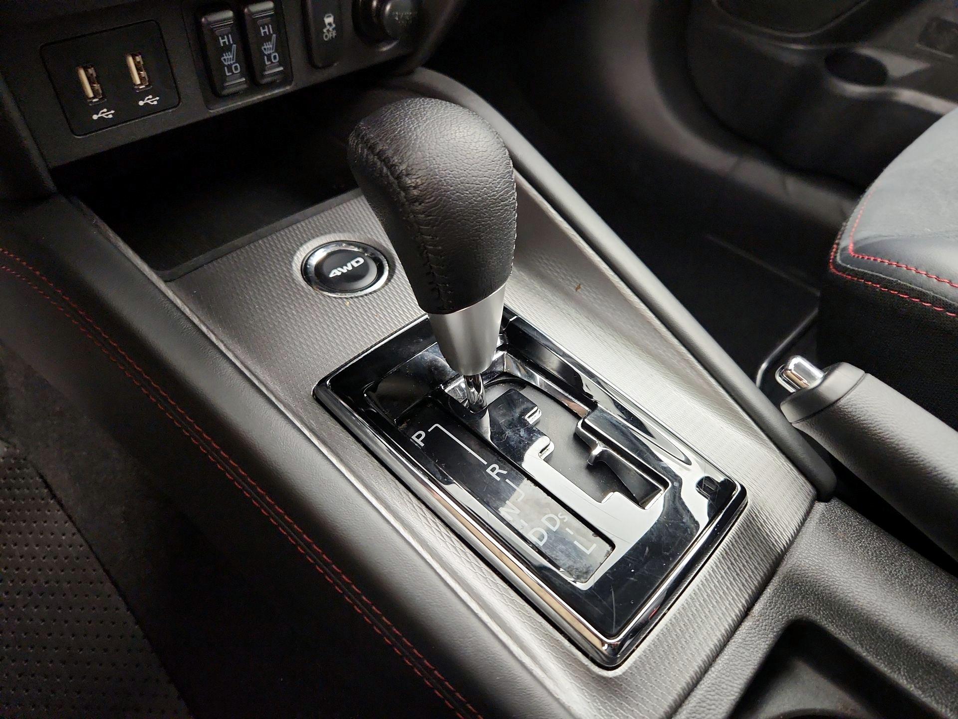 Thumbnail: 2024 Mitsubishi Outlander Sport - 17