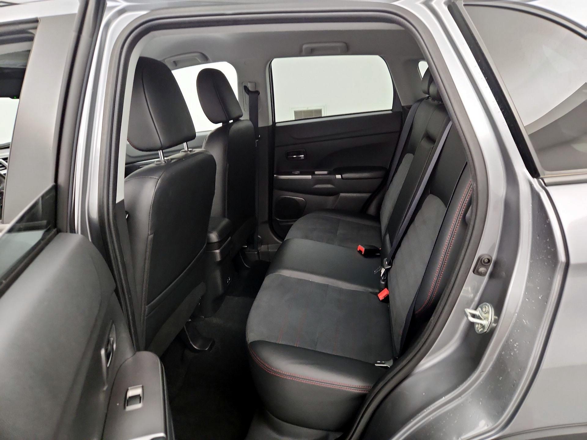 Thumbnail: 2024 Mitsubishi Outlander Sport - 19